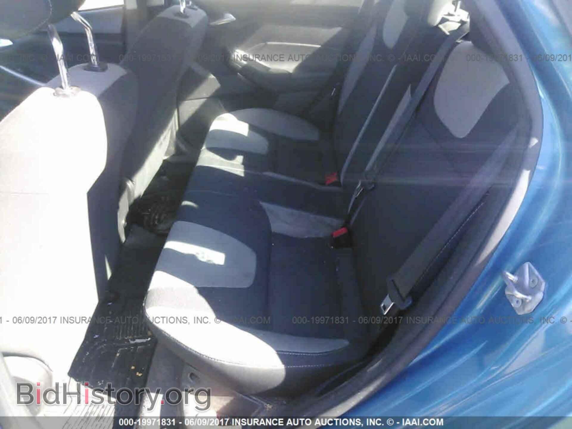 2012 Ford Focus - VIN: 1FAHP3F23CL187638 - Photo 8
