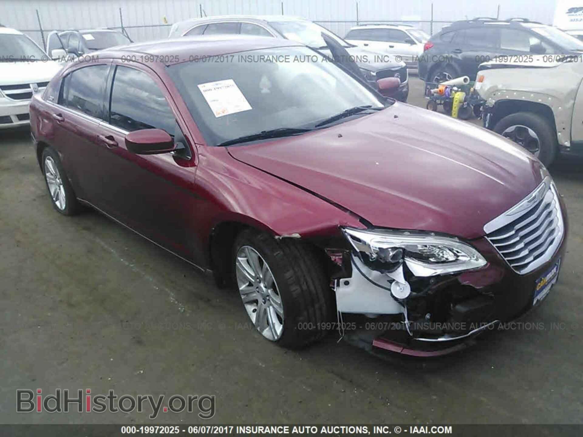 Photo 1C3CCBAB2DN733034 - Chrysler 200 2013
