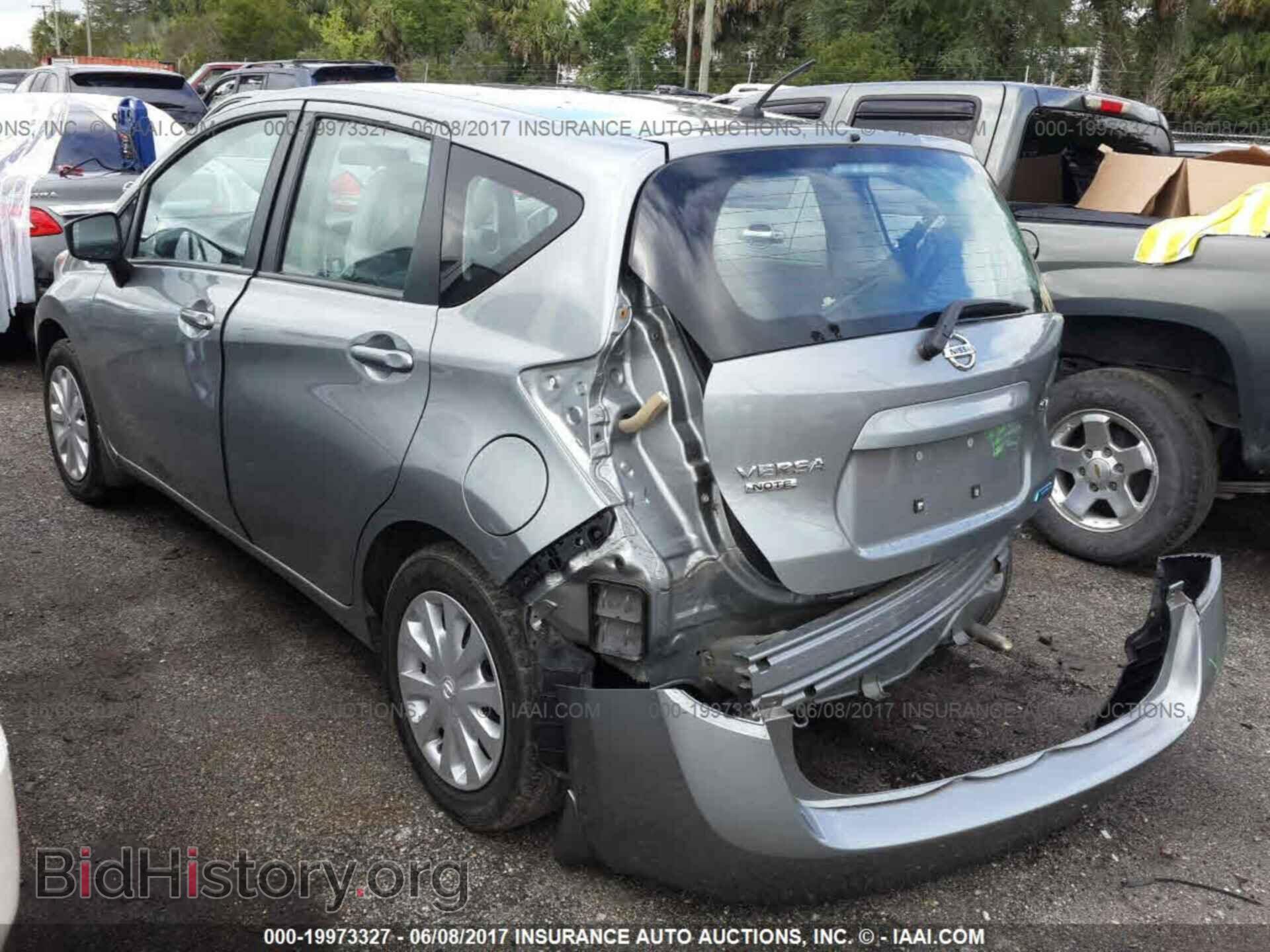 2015 Nissan Versa note - VIN: 3N1CE2CP4FL411788 - Фото 3