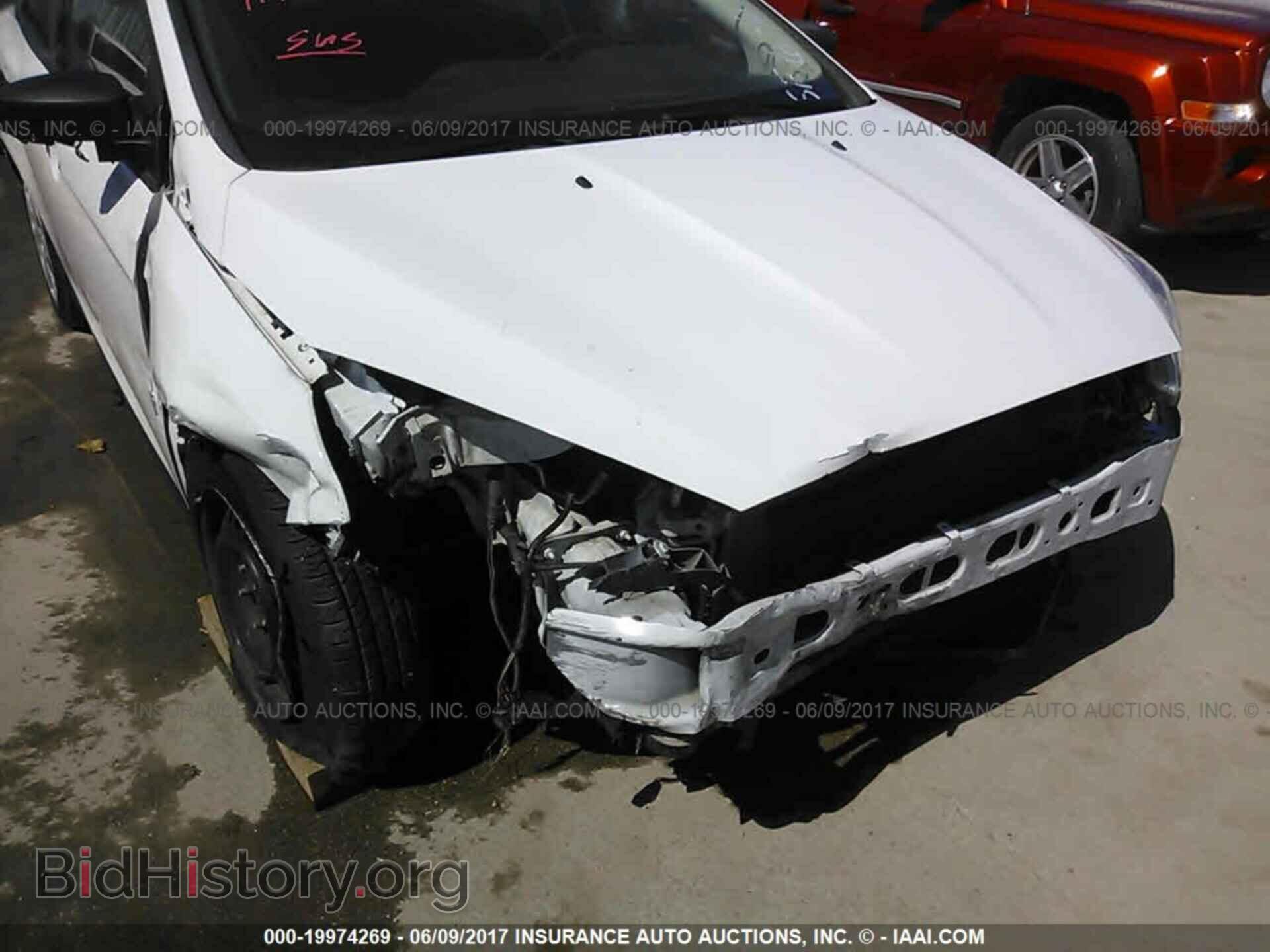 2015 Ford Focus - VIN: 1FADP3E22FL348274 - Photo 6