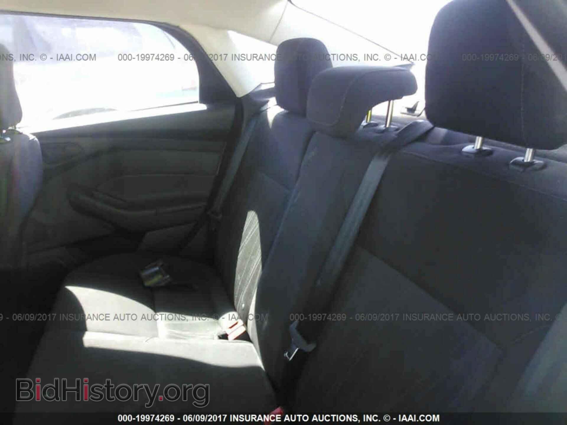 2015 Ford Focus - VIN: 1FADP3E22FL348274 - Photo 8