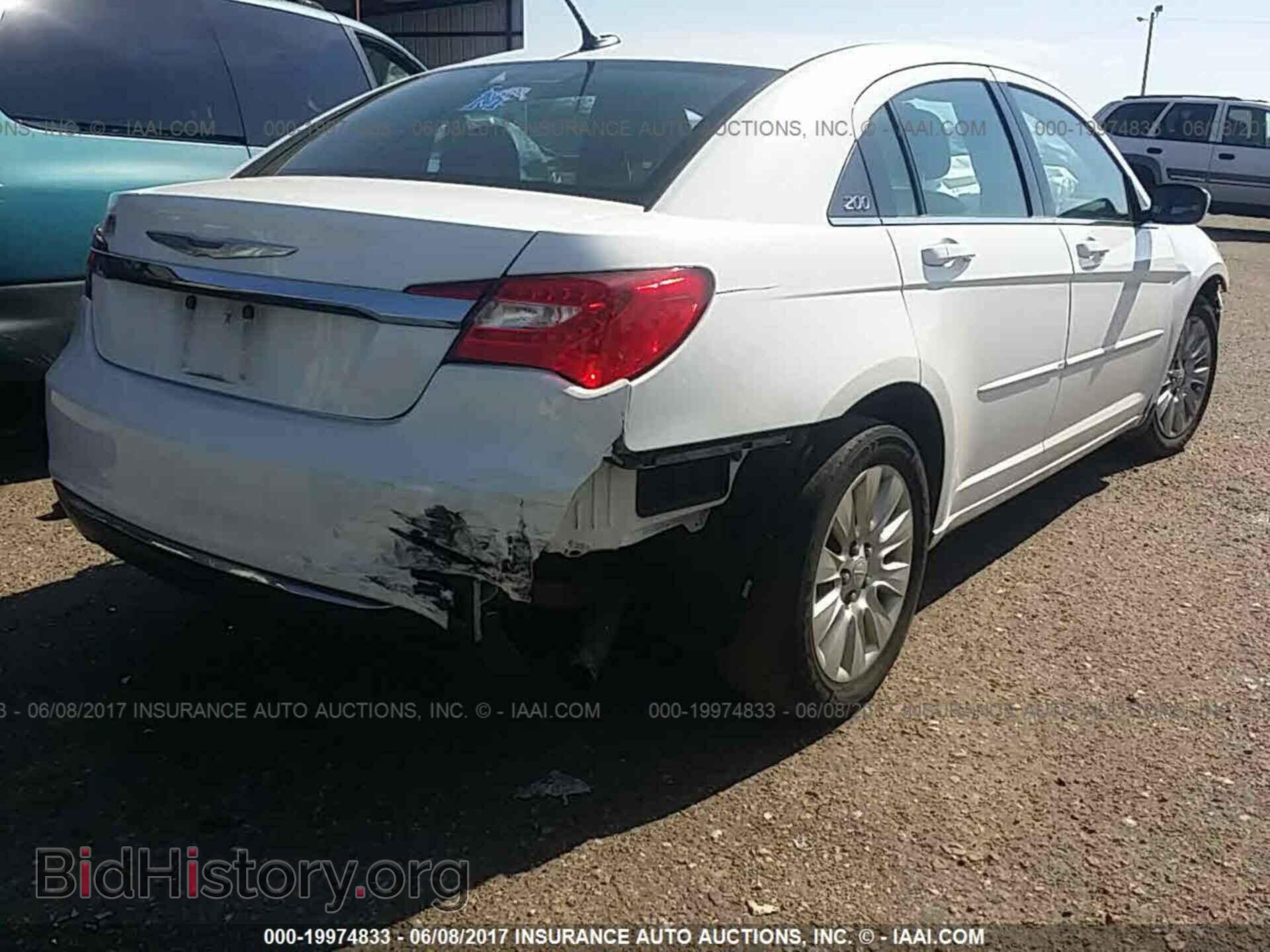 2012 Chrysler 200 - VIN: 1C3CCBAB8CN201818 - Photo 4