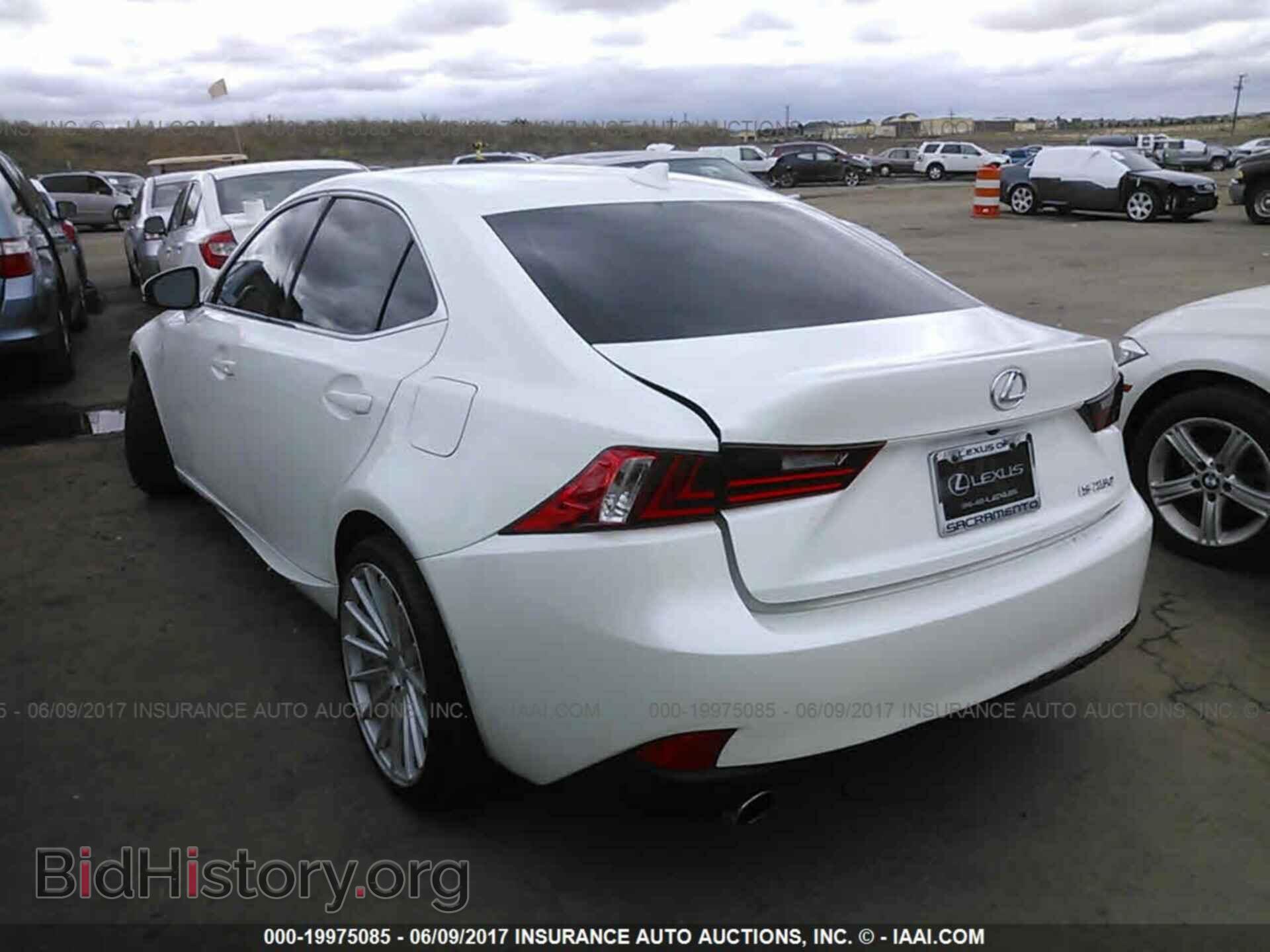 2015 Lexus Is - VIN: JTHBF1D26F5057032 - Photo 3