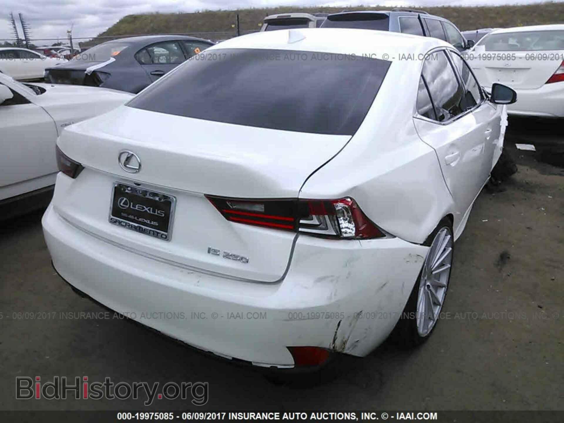 2015 Lexus Is - VIN: JTHBF1D26F5057032 - Photo 4