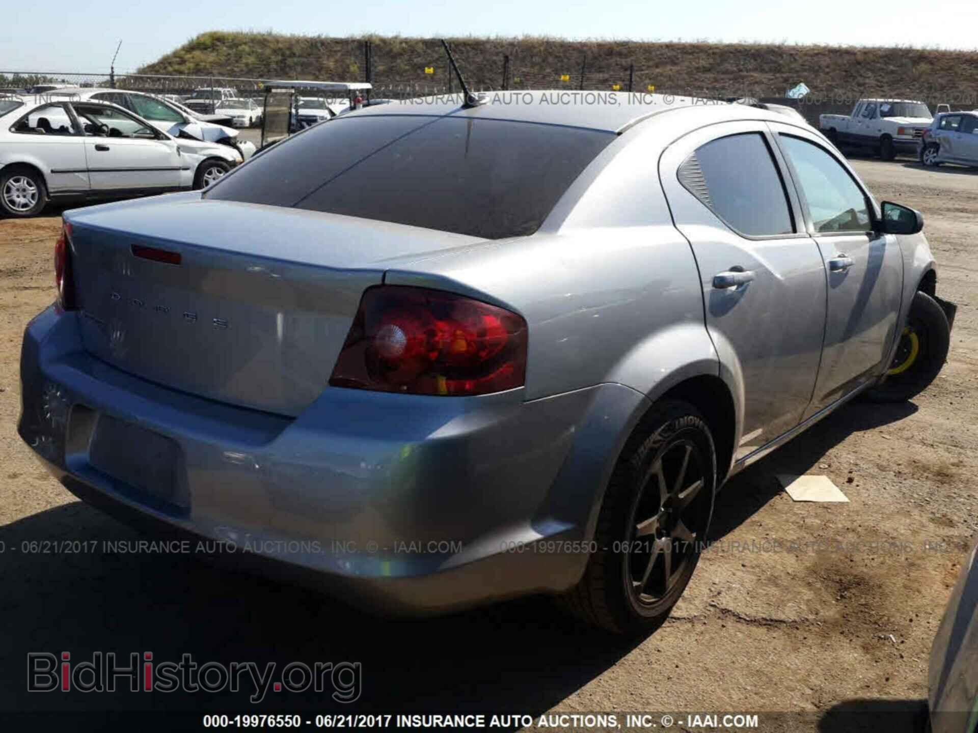 2013 Dodge Avenger - VIN: 1C3CDZAB5DN742493 - Photo 4