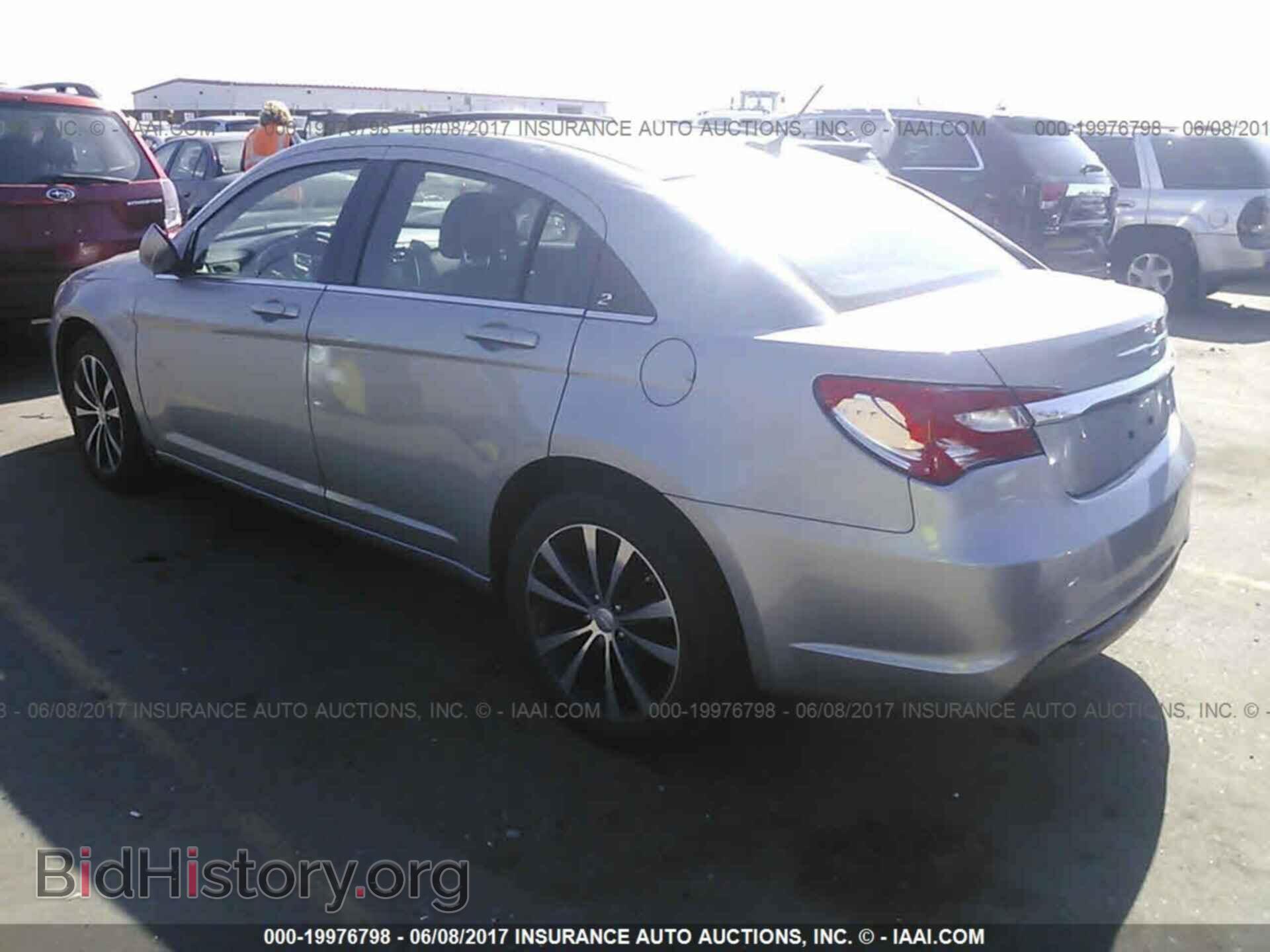 2013 Chrysler 200 - VIN: 1C3CCBBB7DN509787 - Photo 3