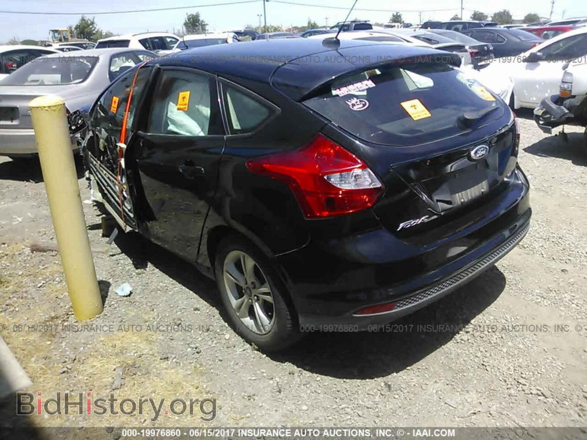 2014 Ford Focus - VIN: 1FADP3K28EL456028 - Фото 3