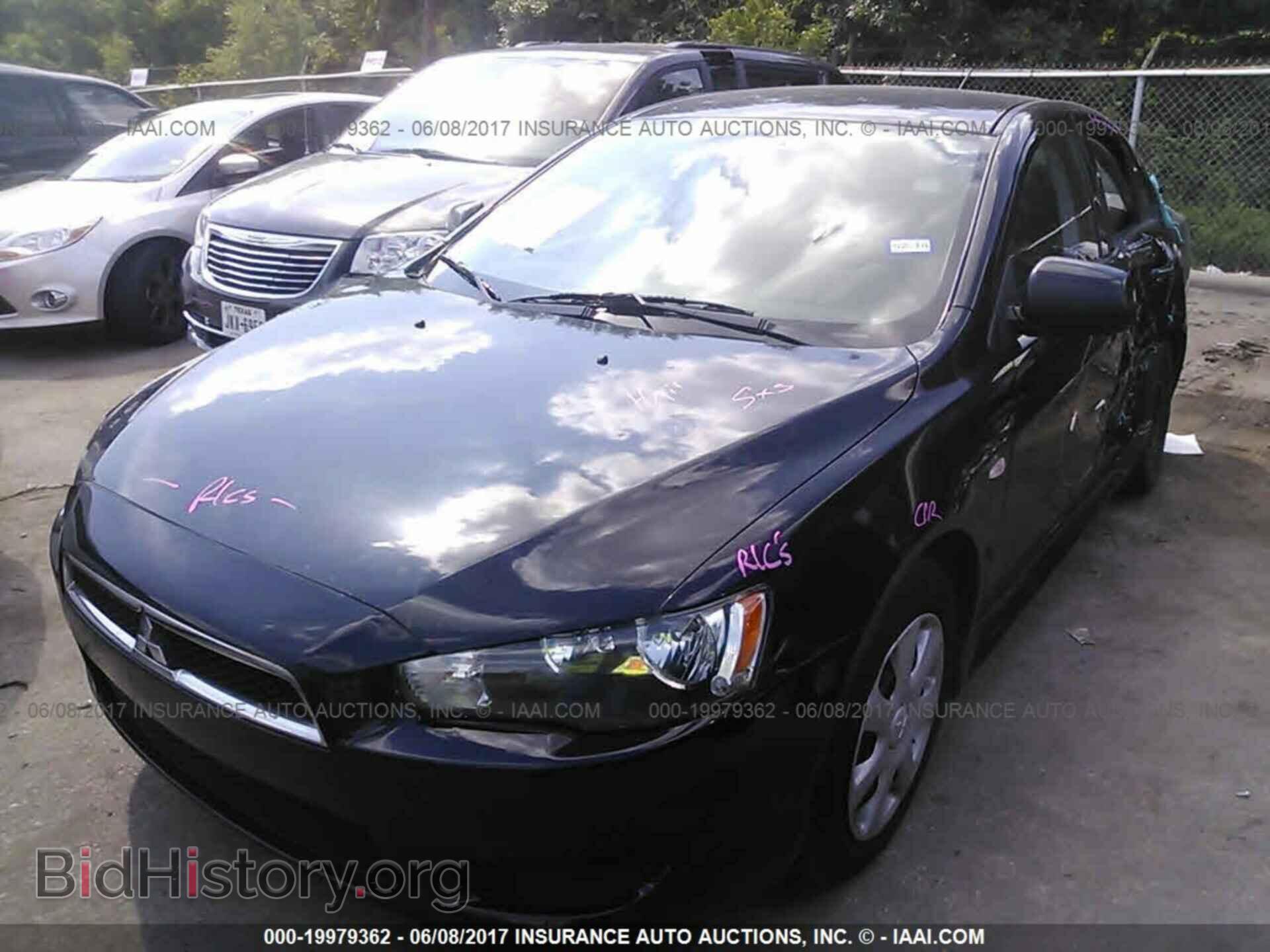 2014 Mitsubishi Lancer - VIN: JA32U2FU2EU008568 - Фото 2
