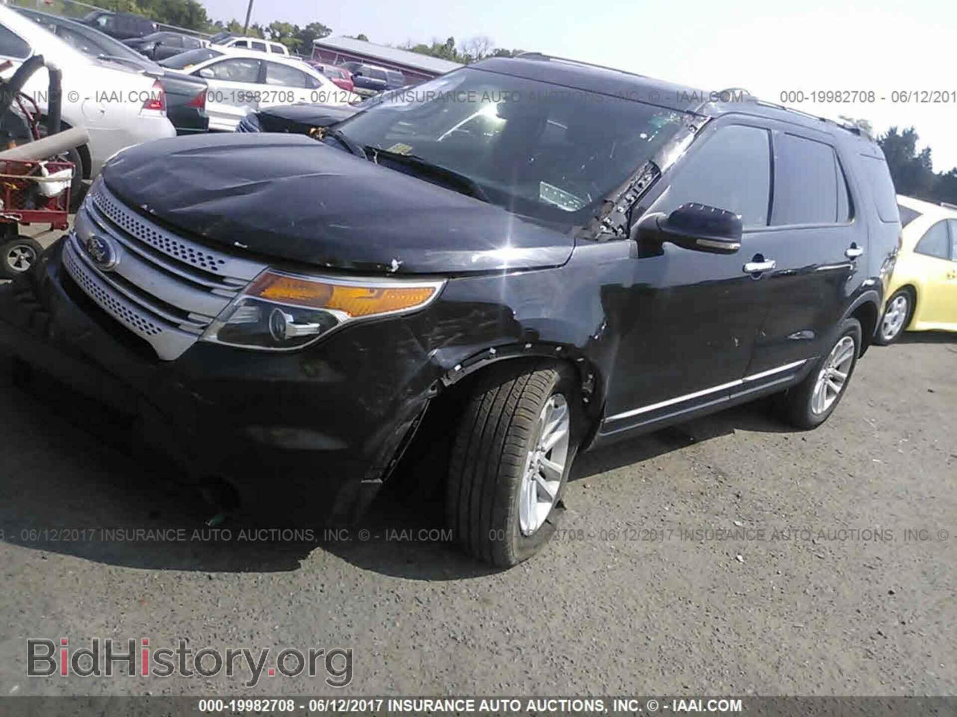 2012 Ford Explorer - VIN: 1FMHK7D89CGB04239 - Photo 2