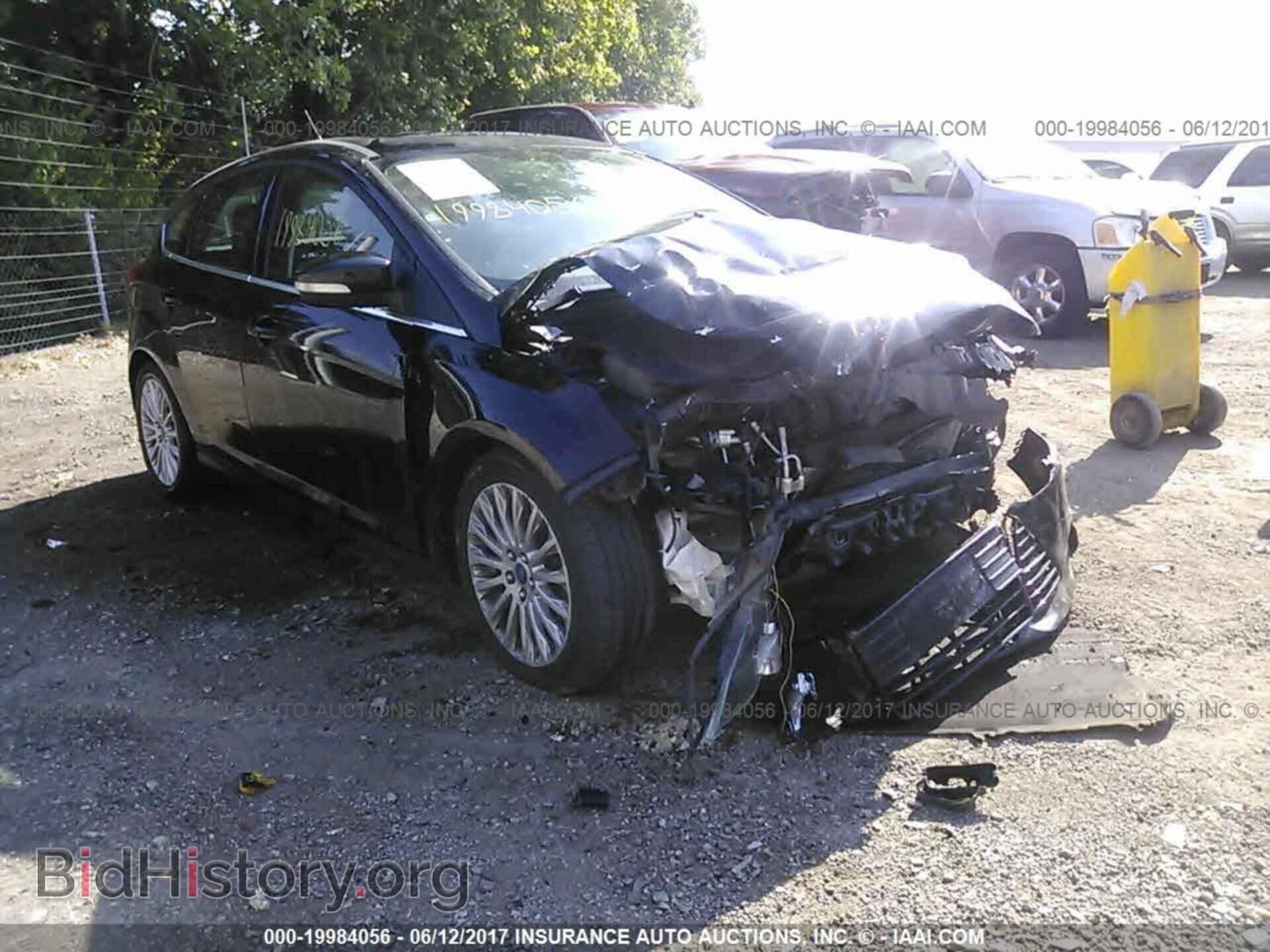 Photo 1FAHP3N26CL229656 - Ford Focus 2012