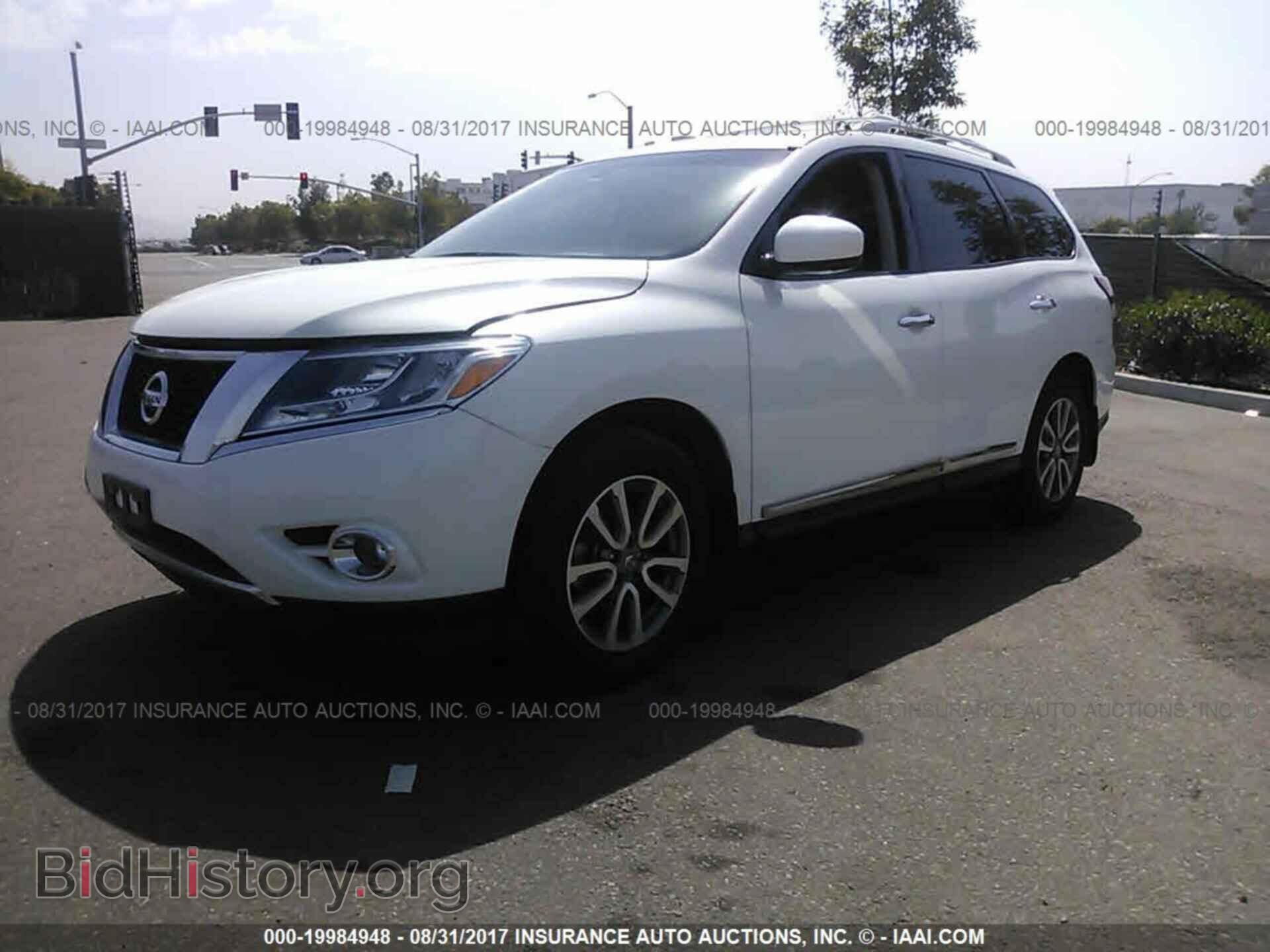 2015 Nissan Pathfinder - VIN: 5N1AR2MN7FC637577 - Фото 2