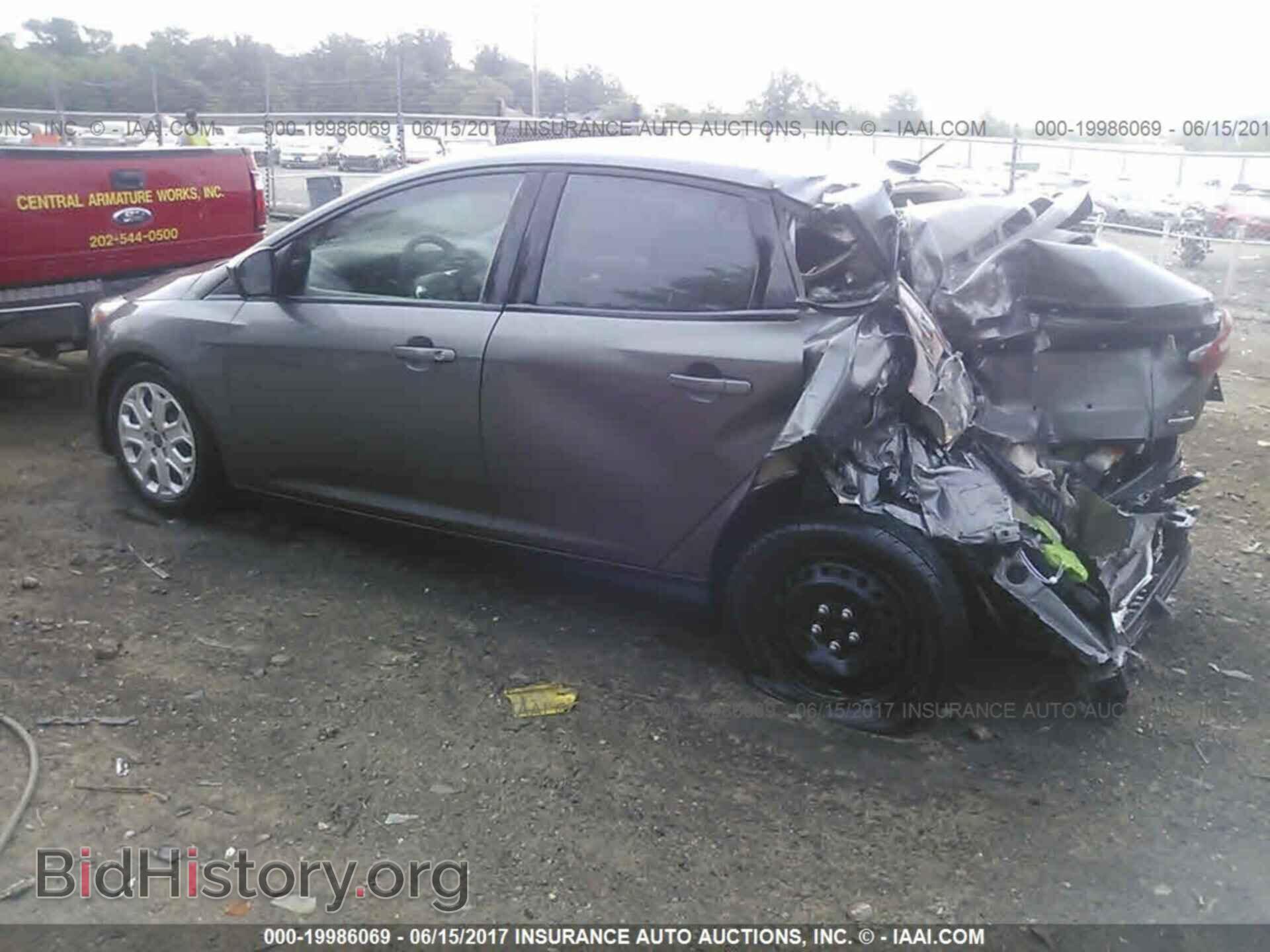2012 Ford Focus - VIN: 1FAHP3F26CL367681 - Photo 3