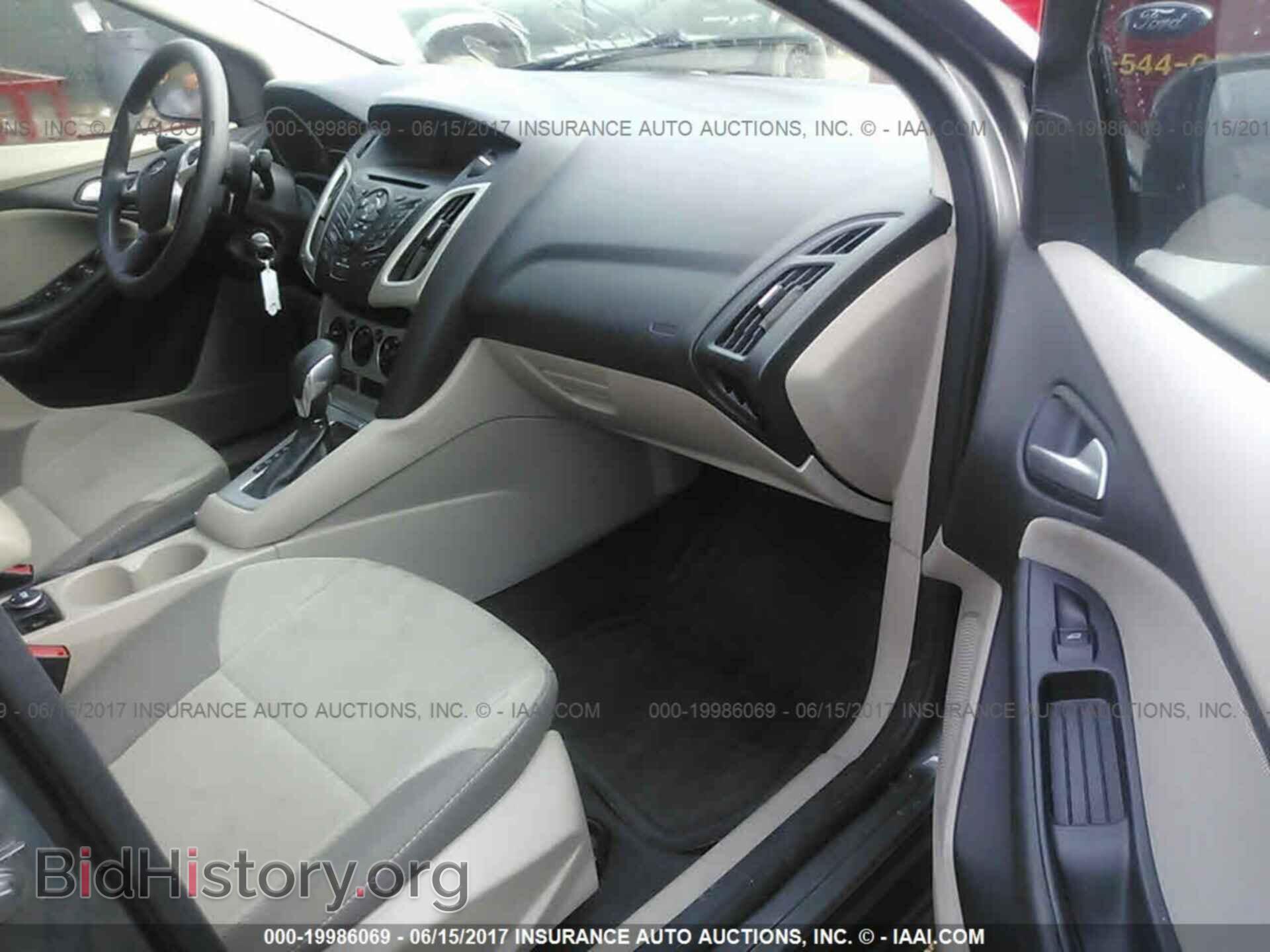 2012 Ford Focus - VIN: 1FAHP3F26CL367681 - Photo 5
