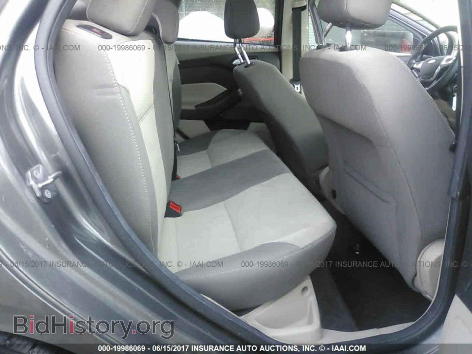 2012 Ford Focus - VIN: 1FAHP3F26CL367681 - Photo 8