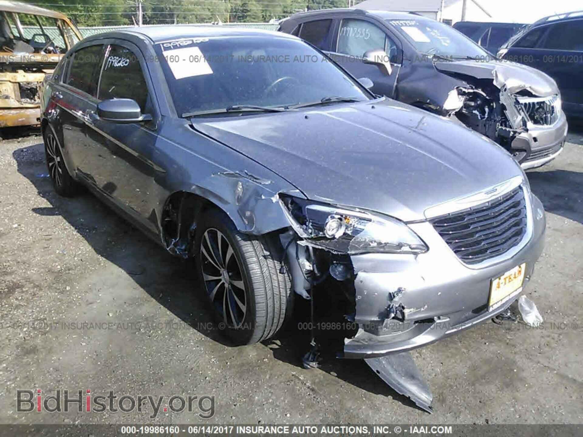 Photo 1C3CCBBG4DN716620 - Chrysler 200 2013