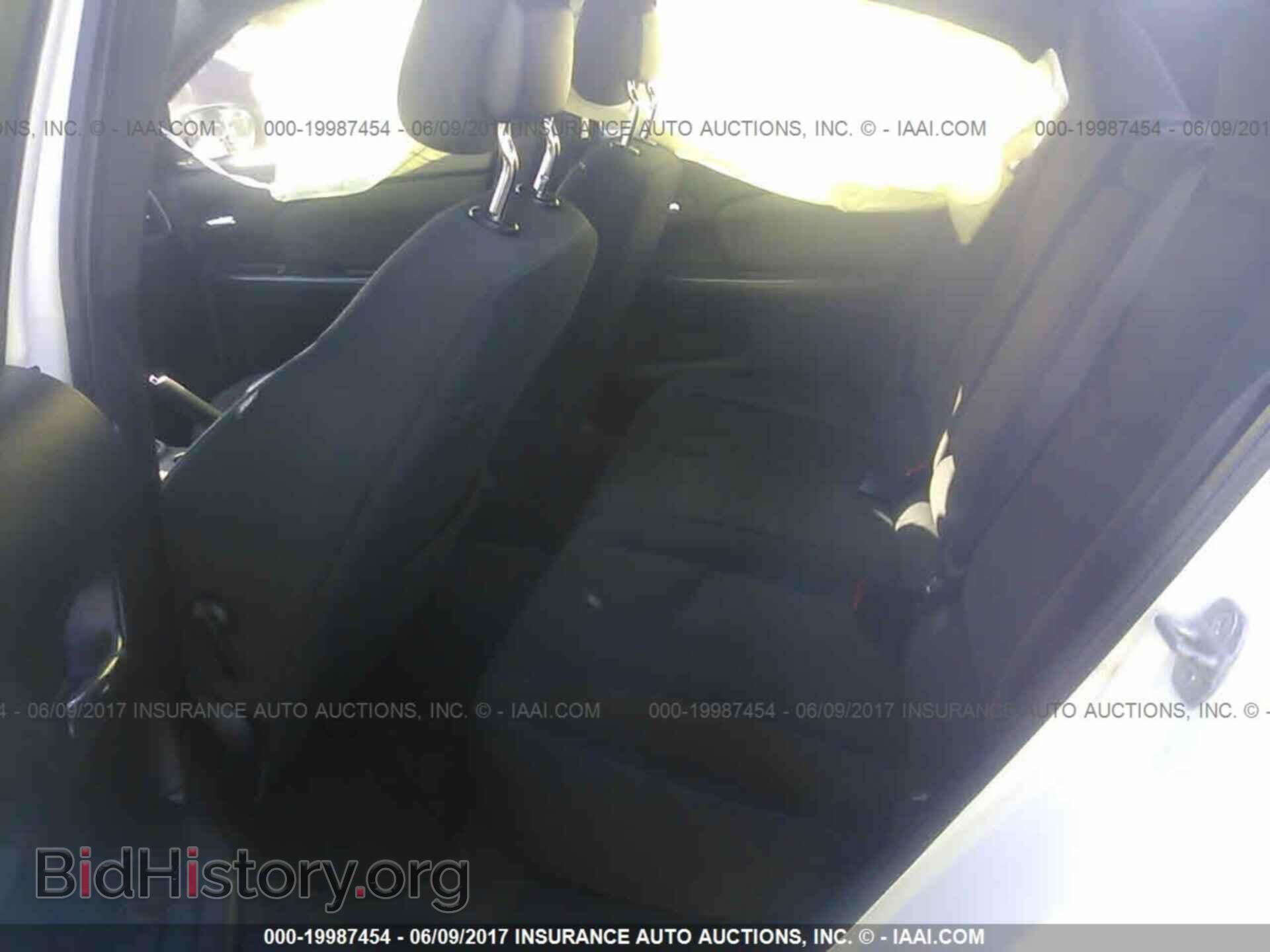 2011 Chrysler 200 - VIN: 1C3BC1FG4BN577389 - Фото 8