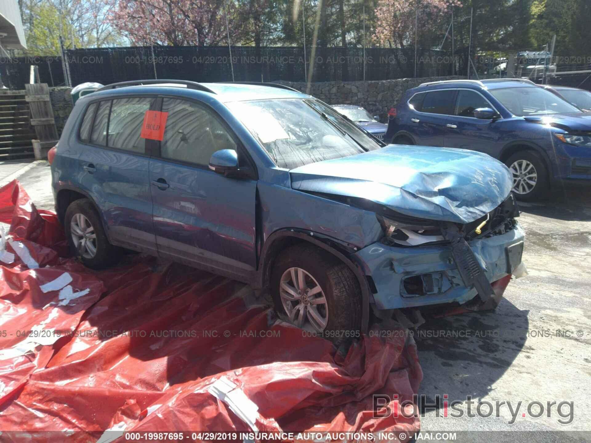 Photo WVGBV7AX2HK004948 - Volkswagen Tiguan 2017