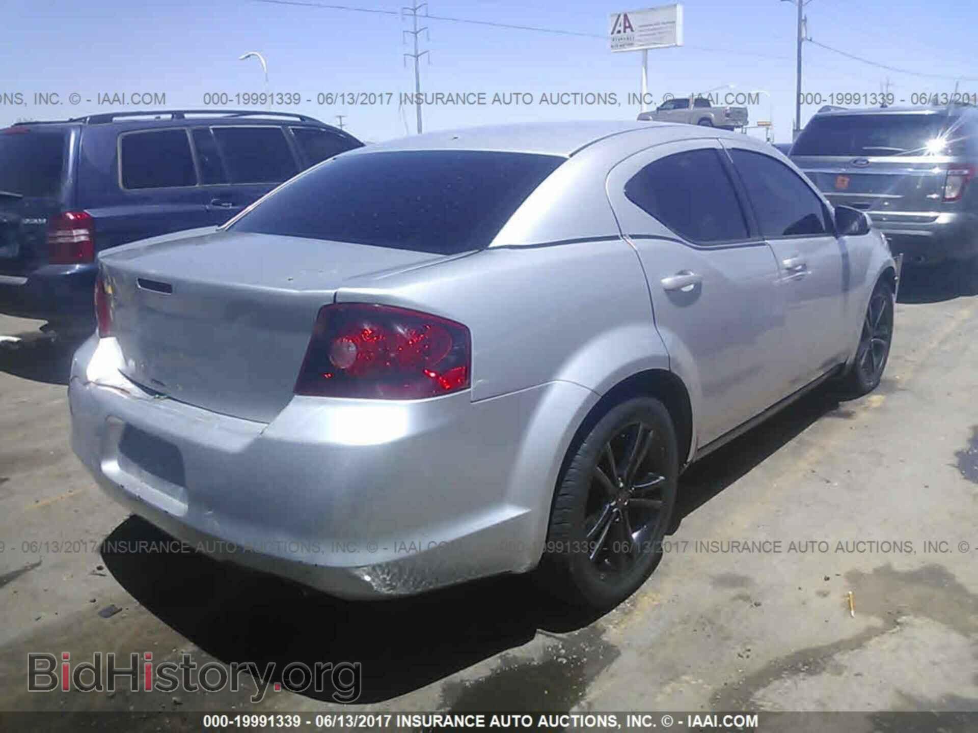 2011 Dodge Avenger - VIN: 1B3BD1FG7BN534529 - Фото 4