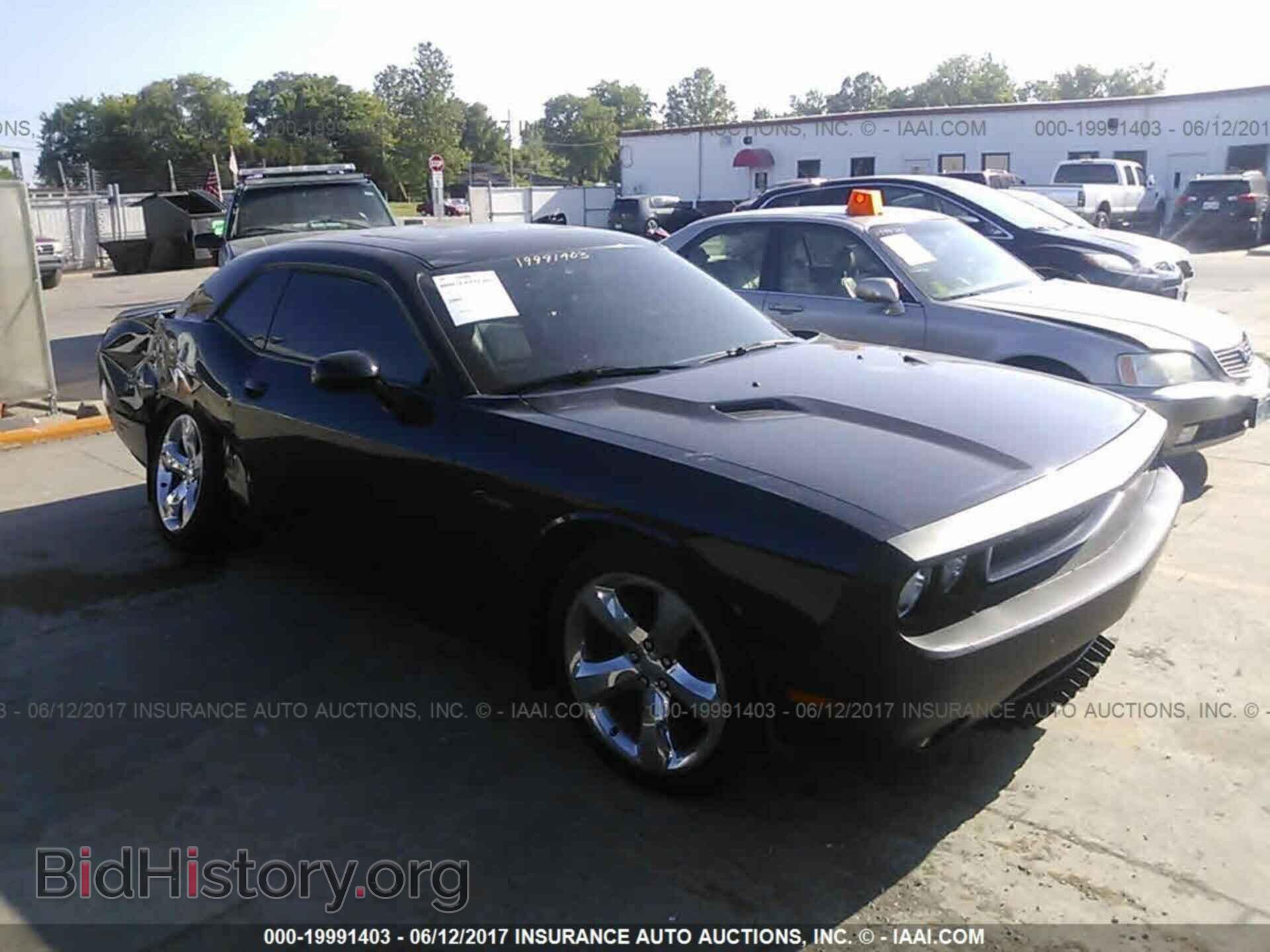 Photo 2C3CDYAG7EH234266 - Dodge Challenger 2014