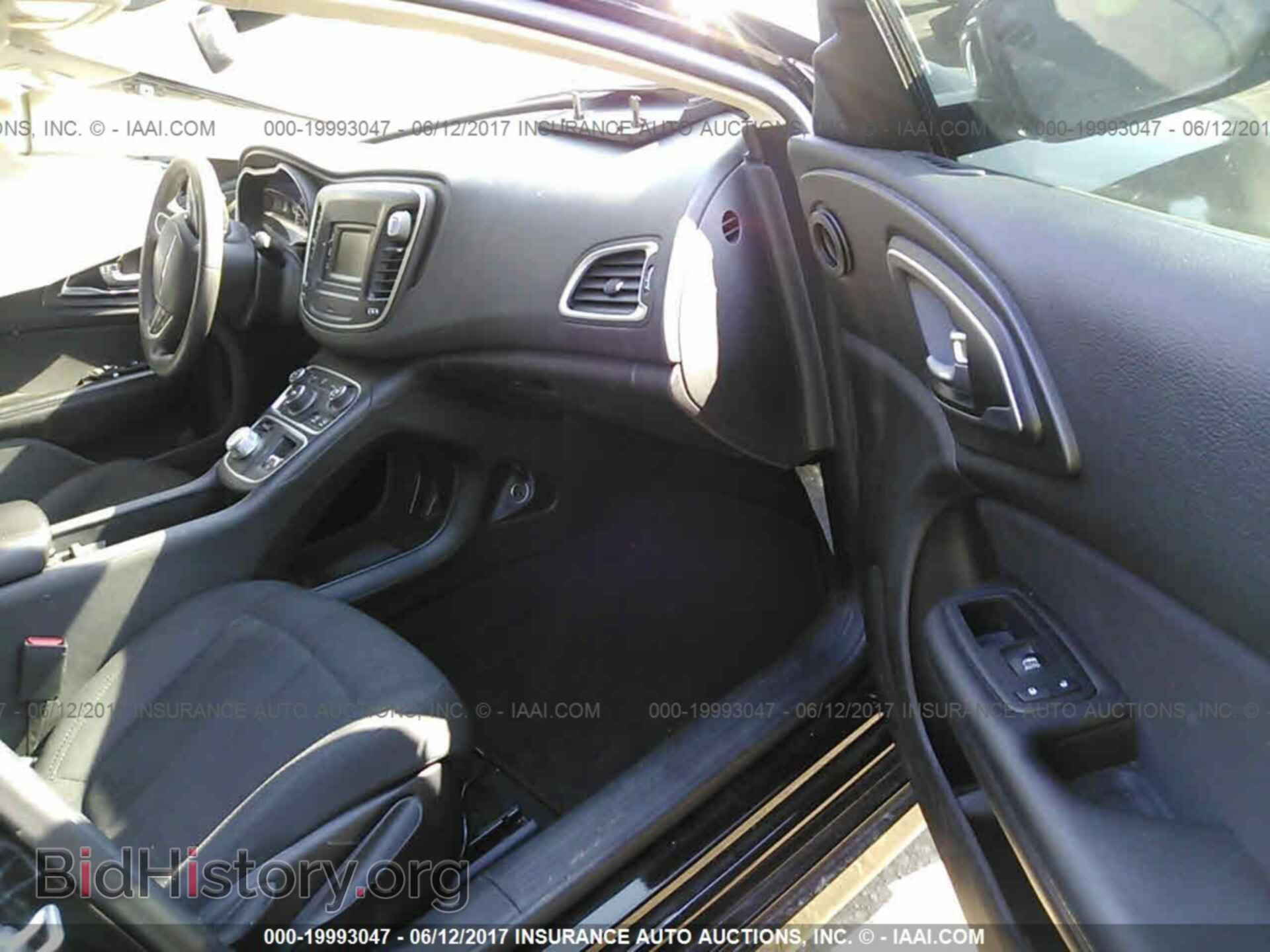 2015 Chrysler 200 - VIN: 1C3CCCAB7FN575332 - Фото 5