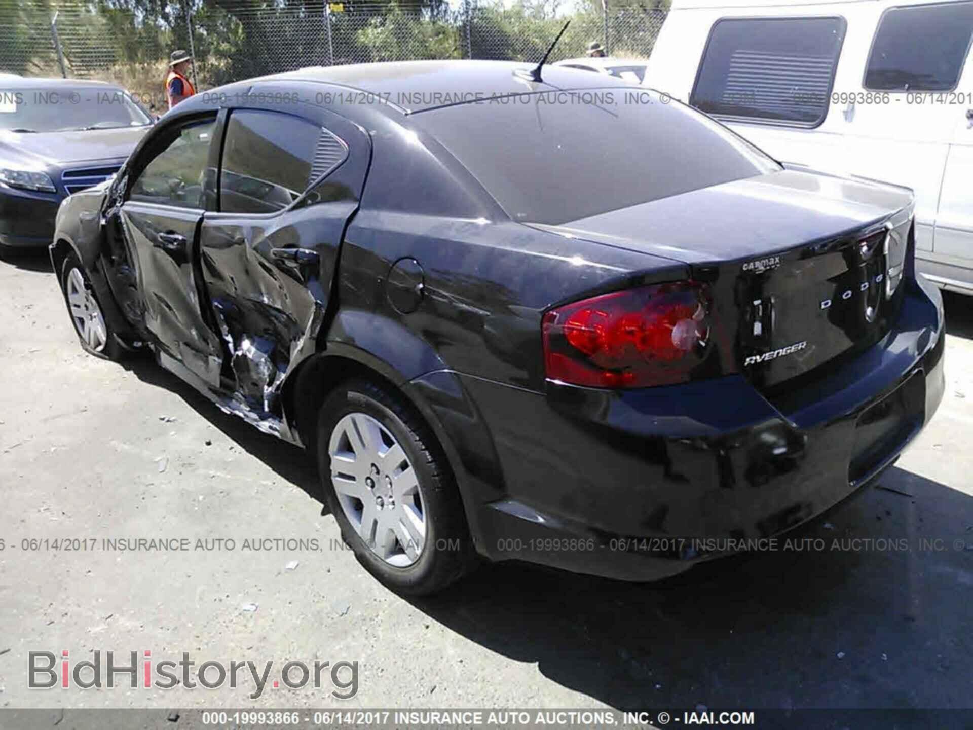 2014 Dodge Avenger - VIN: 1C3CDZAB6EN145659 - Фото 3