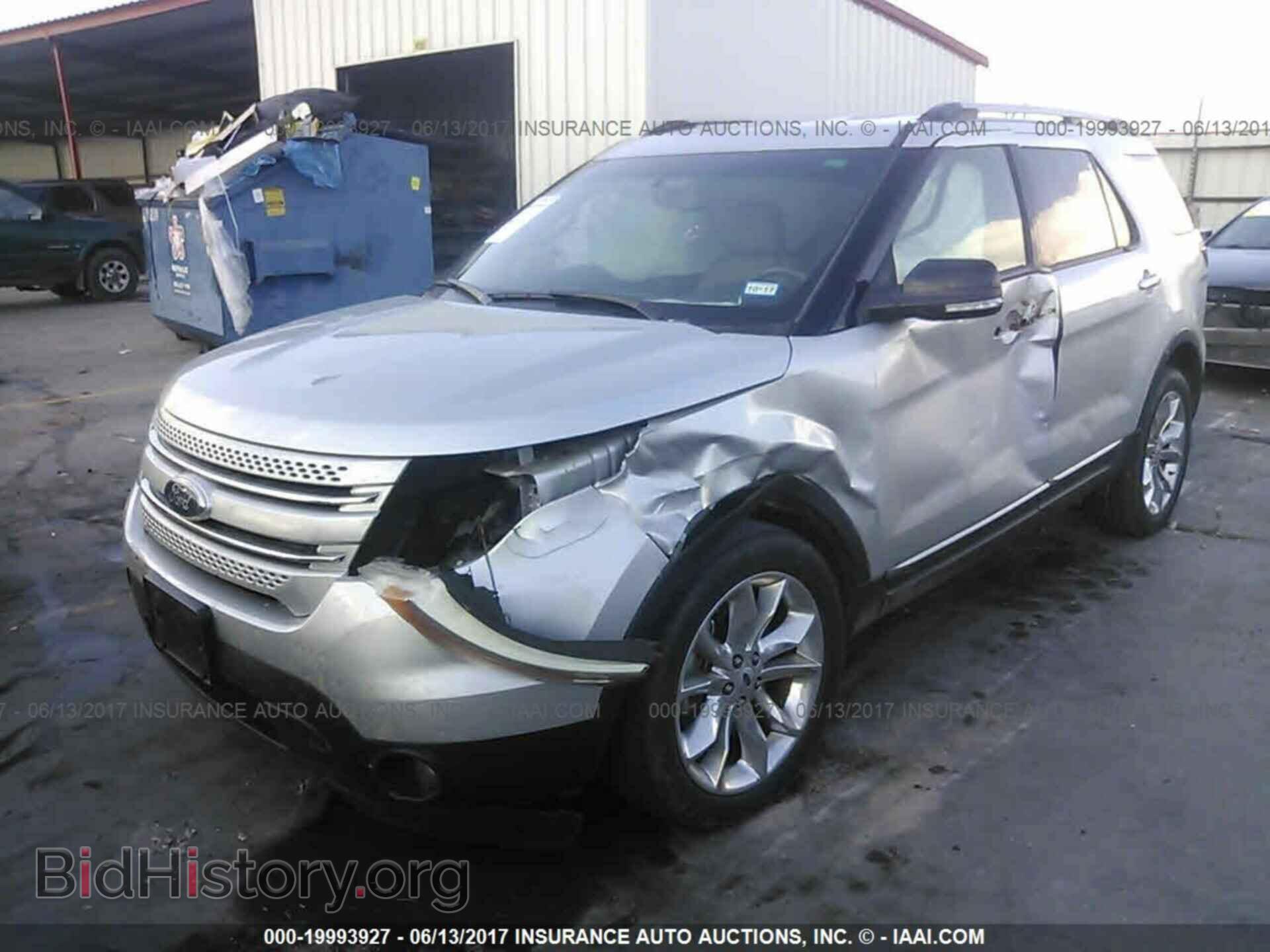 2014 Ford Explorer - VIN: 1FM5K7D8XEGB17863 - Photo 2