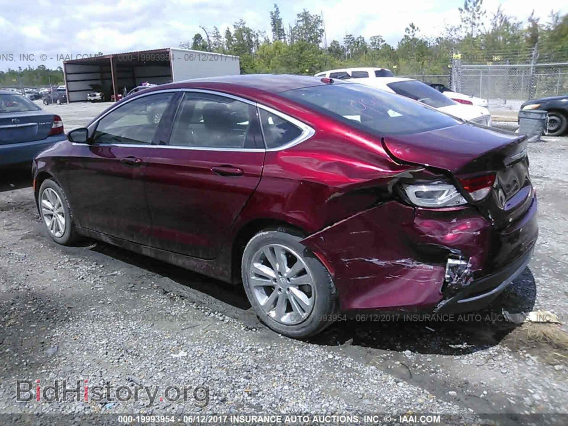 2015 Chrysler 200 - VIN: 1C3CCCAB0FN714846 - Photo 3