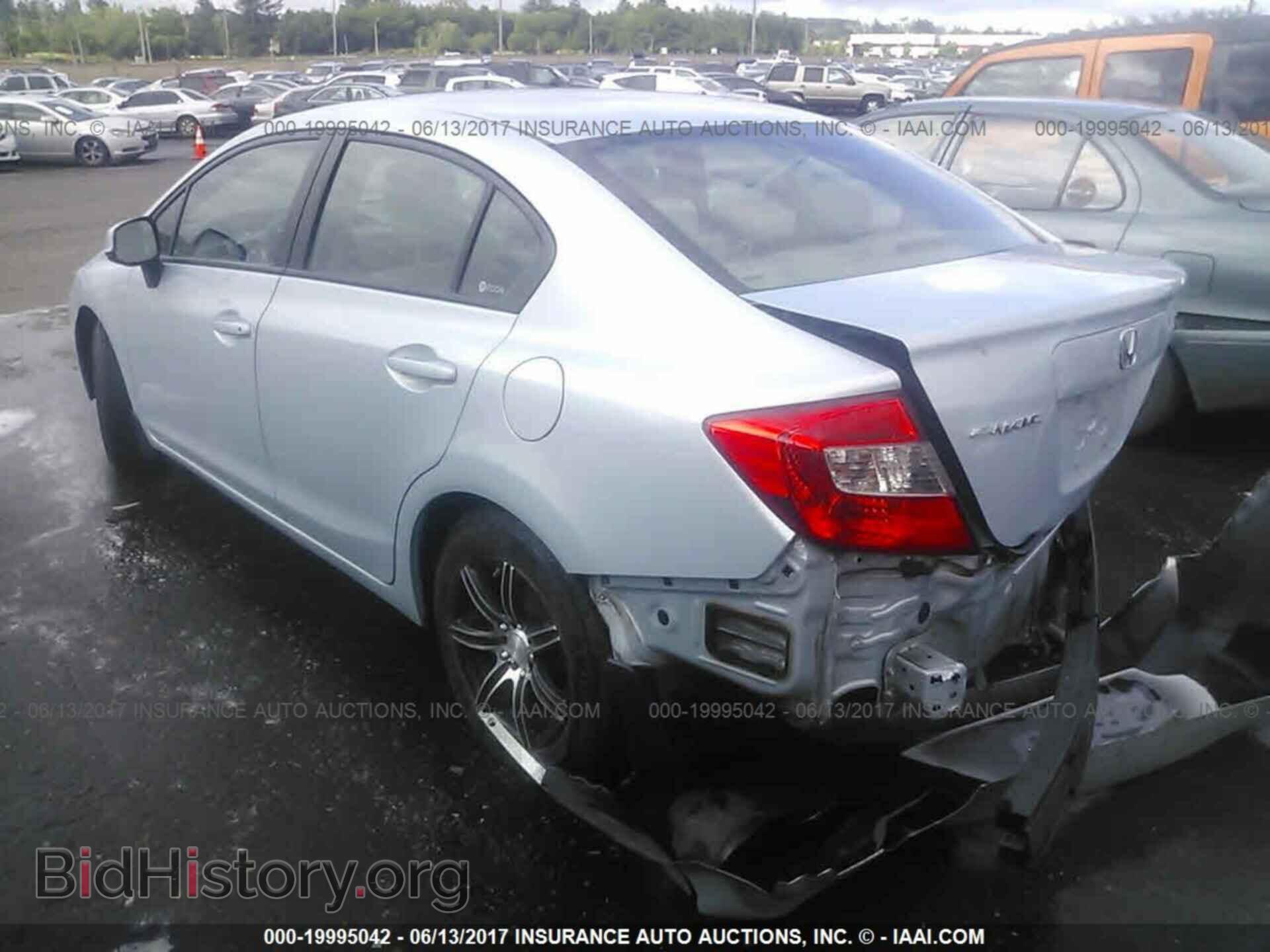 2012 Honda Civic - VIN: 2HGFB2F55CH518691 - Фото 3