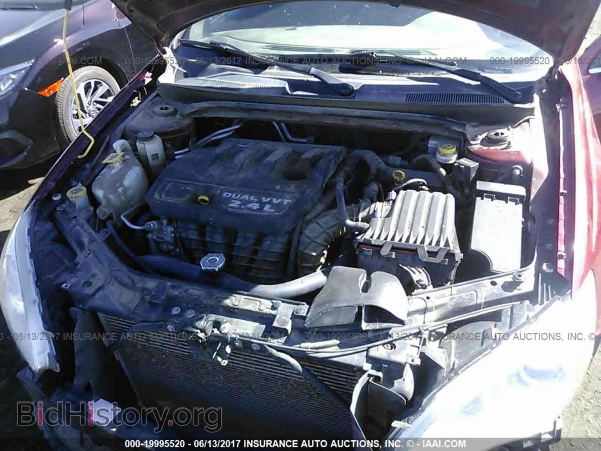 2013 Chrysler 200 - VIN: 1C3CCBAB8DN639840 - Фото 10