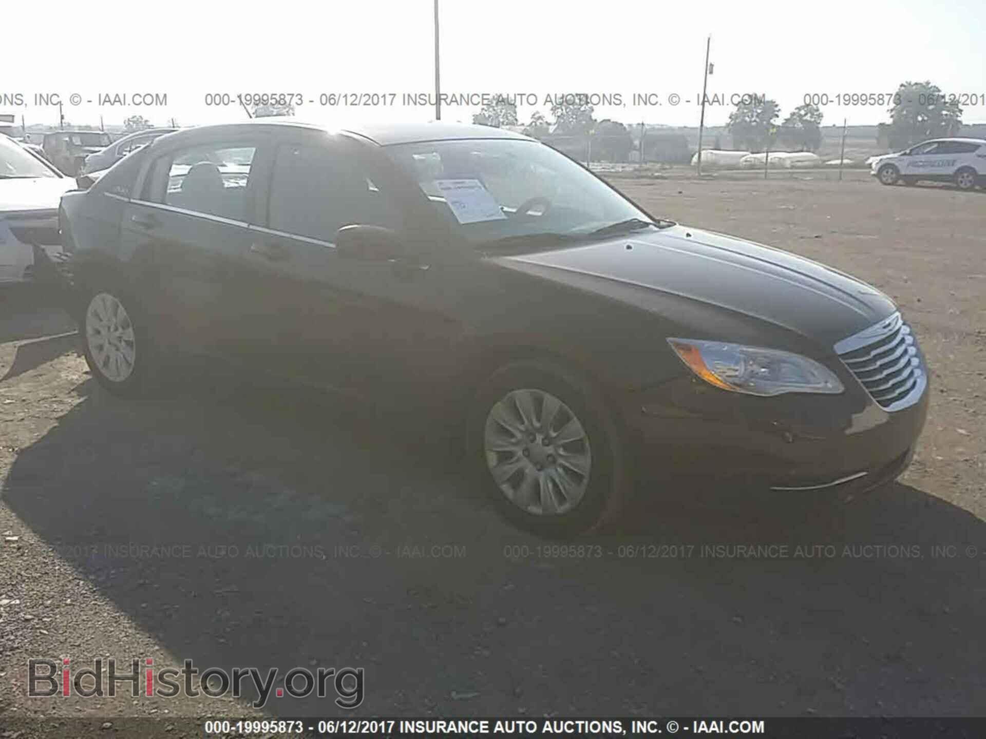 Photo 1C3CCBAB1DN561045 - Chrysler 200 2013