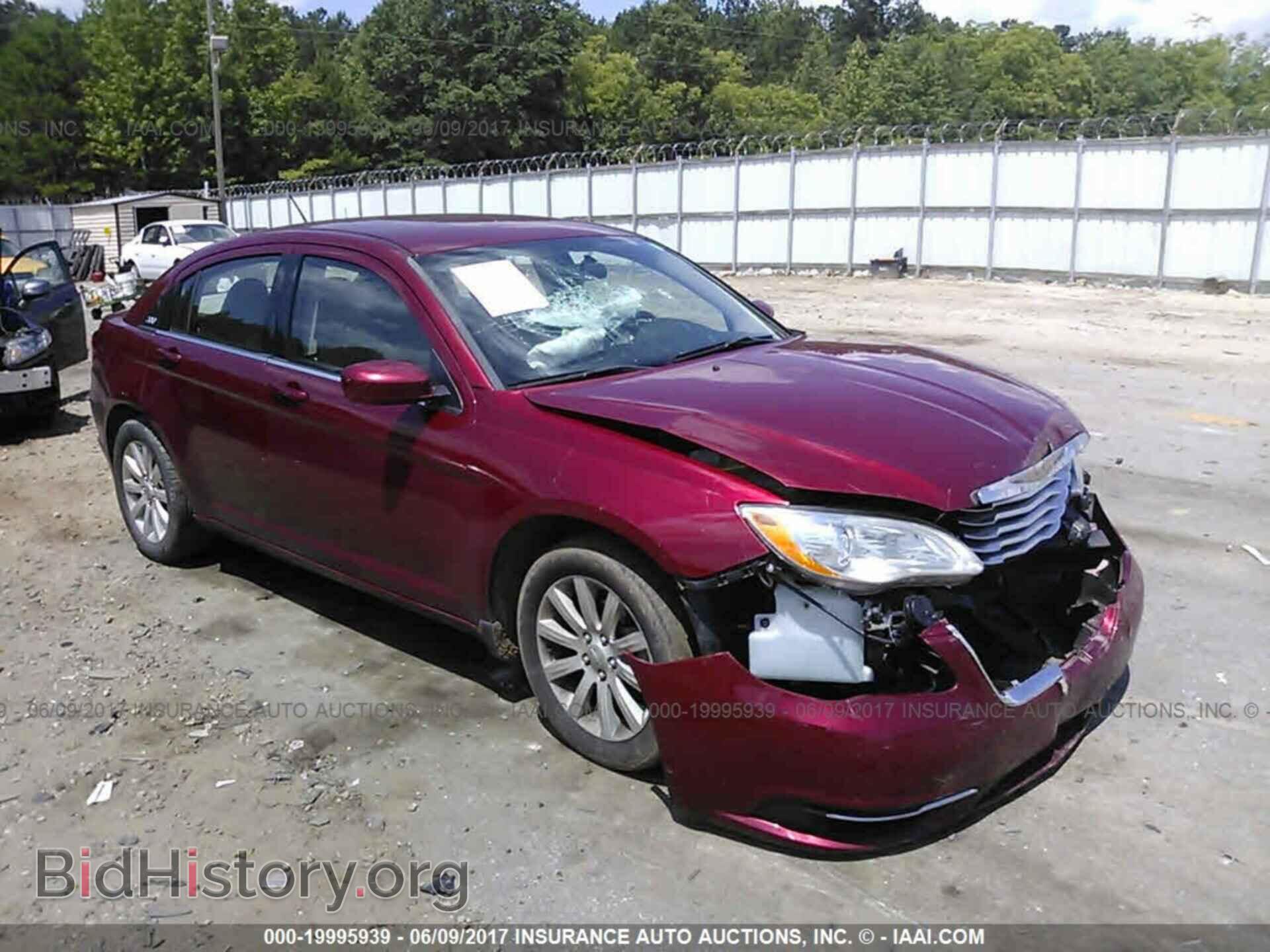Photo 1C3CCBBB0DN600402 - Chrysler 200 2013