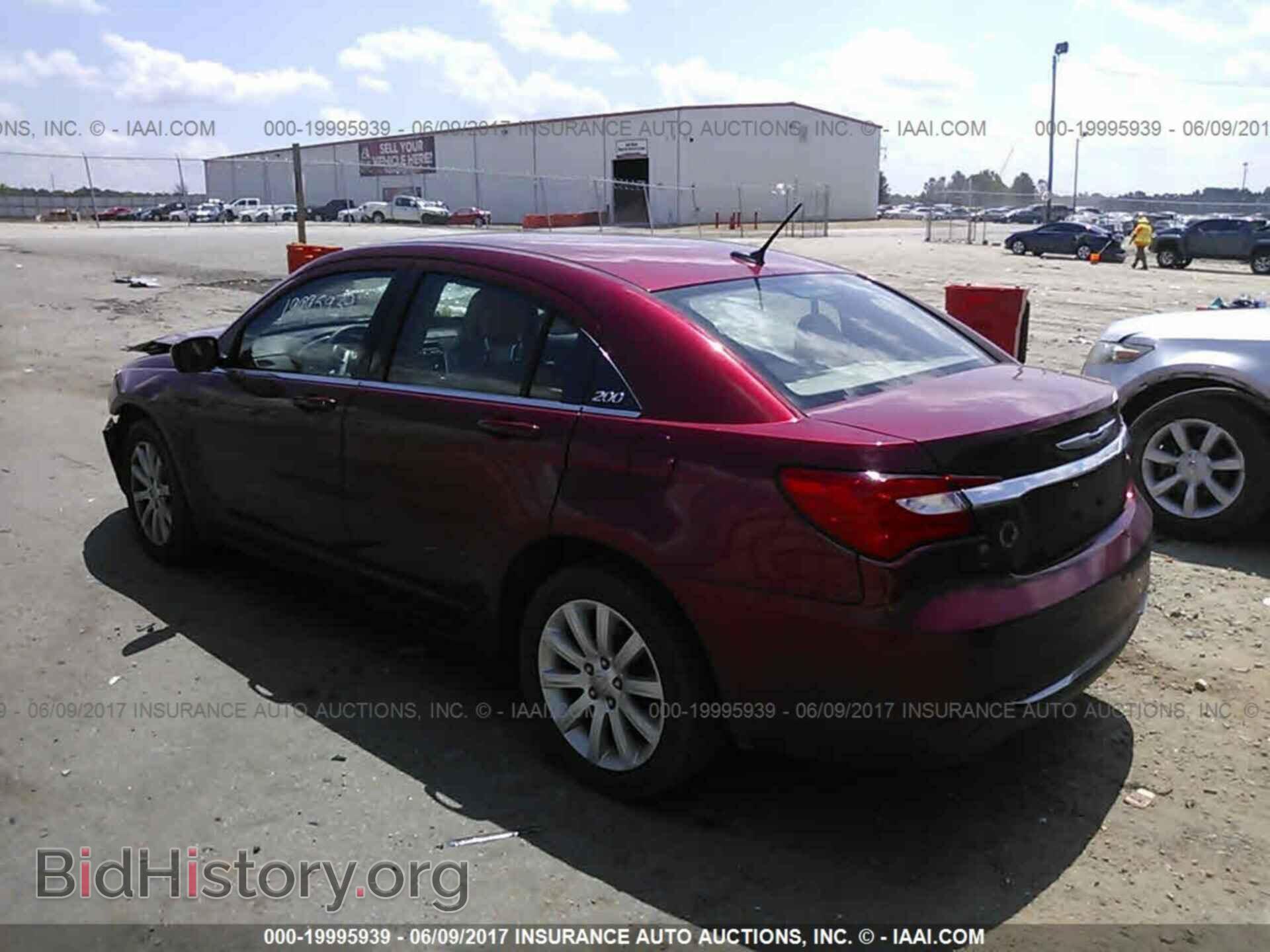 2013 Chrysler 200 - VIN: 1C3CCBBB0DN600402 - Photo 3