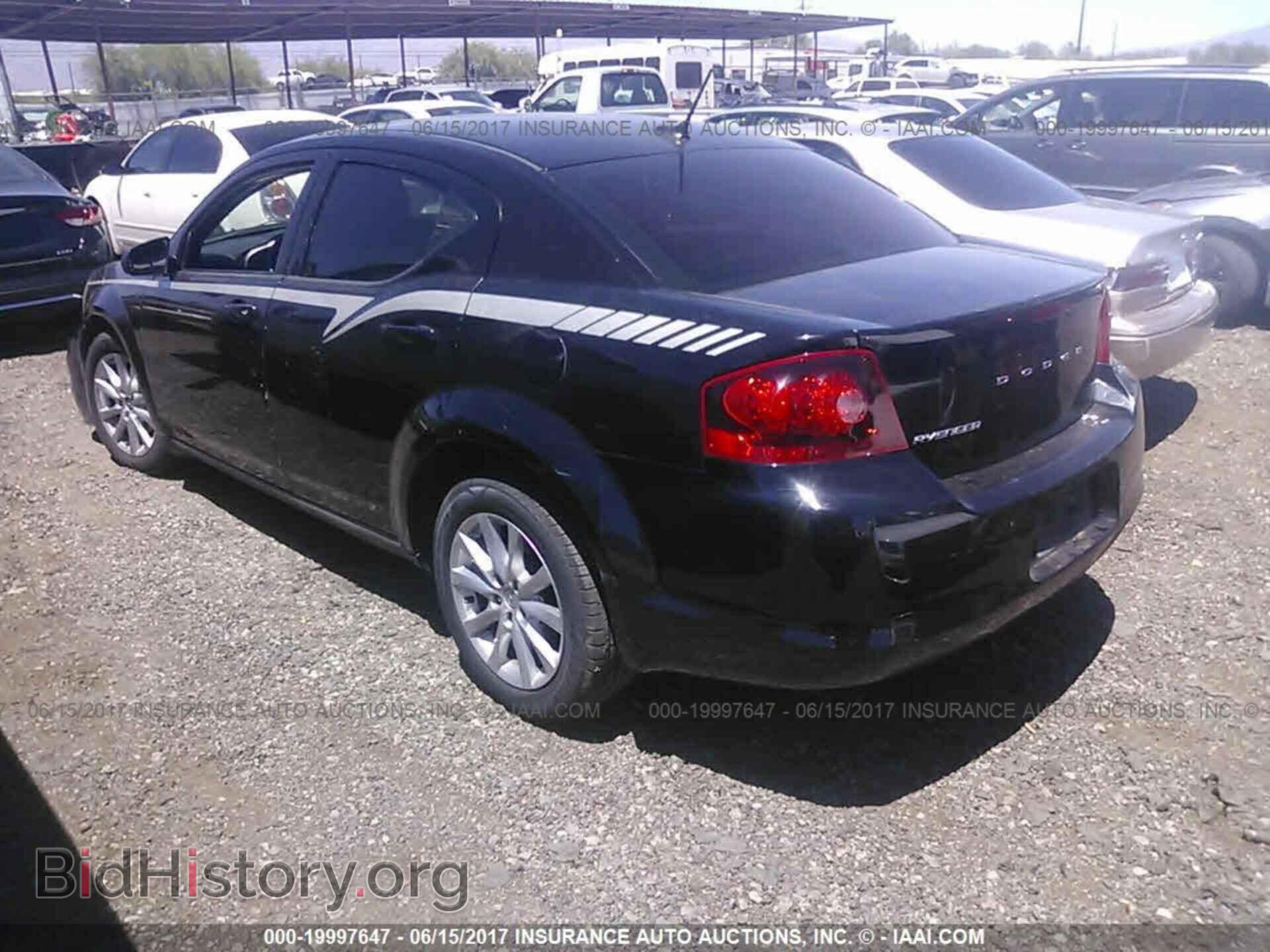 2011 Dodge Avenger - VIN: 1B3BD4FB4BN624985 - Фото 3