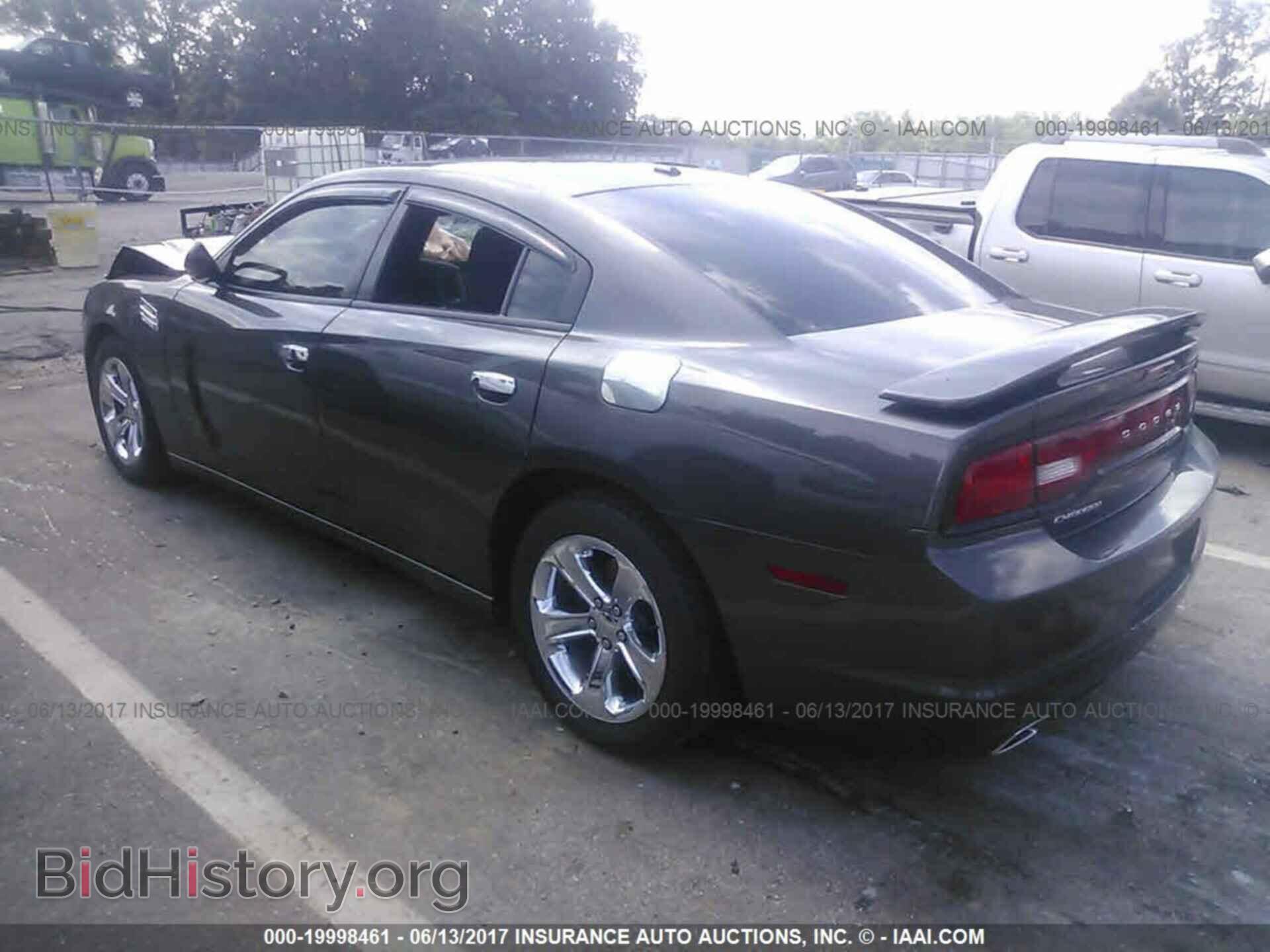 2013 Dodge Charger - VIN: 2C3CDXHG9DH557474 - Фото 3