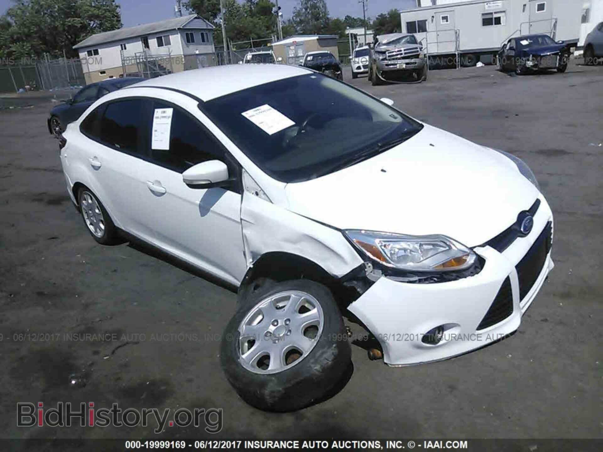 Photo 1FAHP3H21CL331572 - Ford Focus 2012