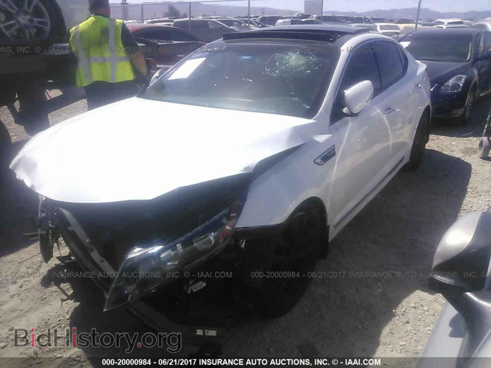 2014 Kia Optima - VIN: 5XXGR4A67EG283145 - Фото 2