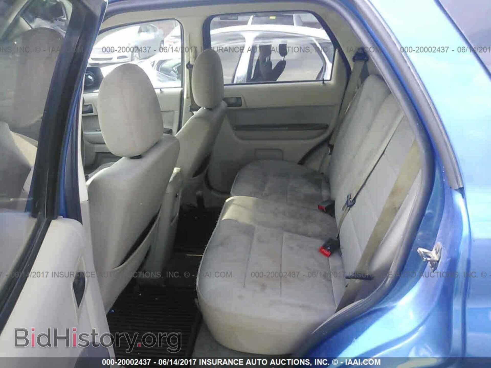 2011 Ford Escape - VIN: 1FMCU0D77BKC29335 - Фото 8