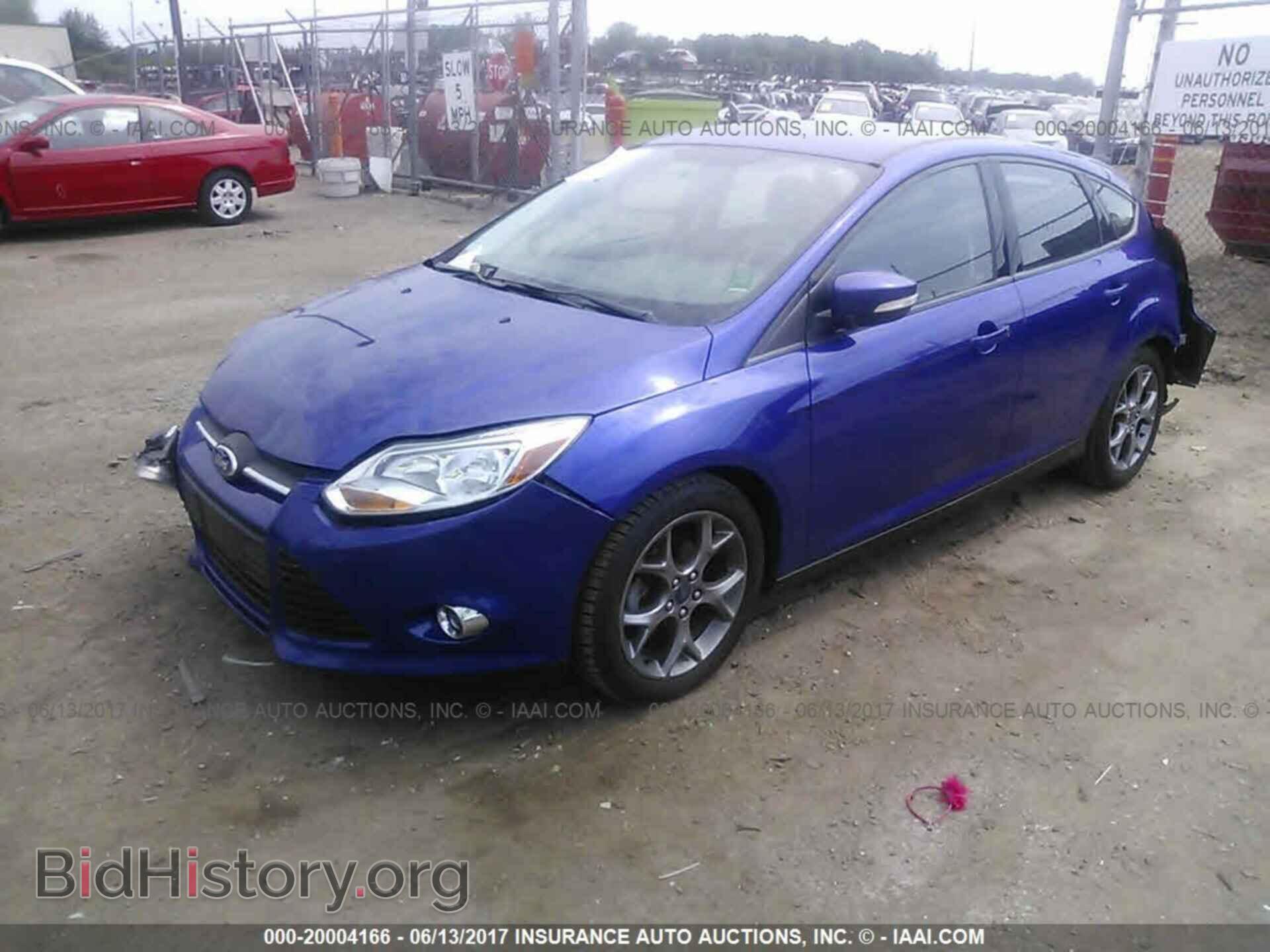 2014 Ford Focus - VIN: 1FADP3K21EL207005 - Фото 2