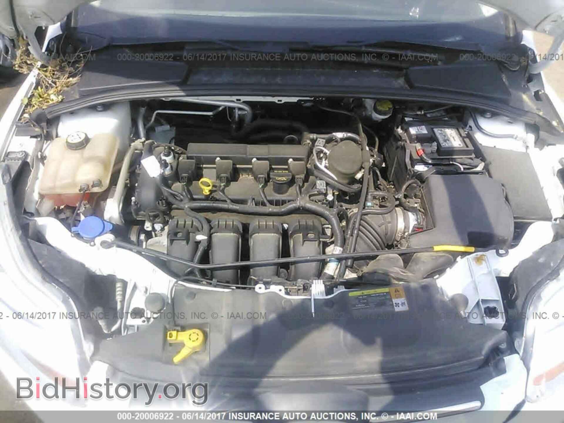 2012 Ford Focus - VIN: 1FAHP3F28CL201257 - Photo 10