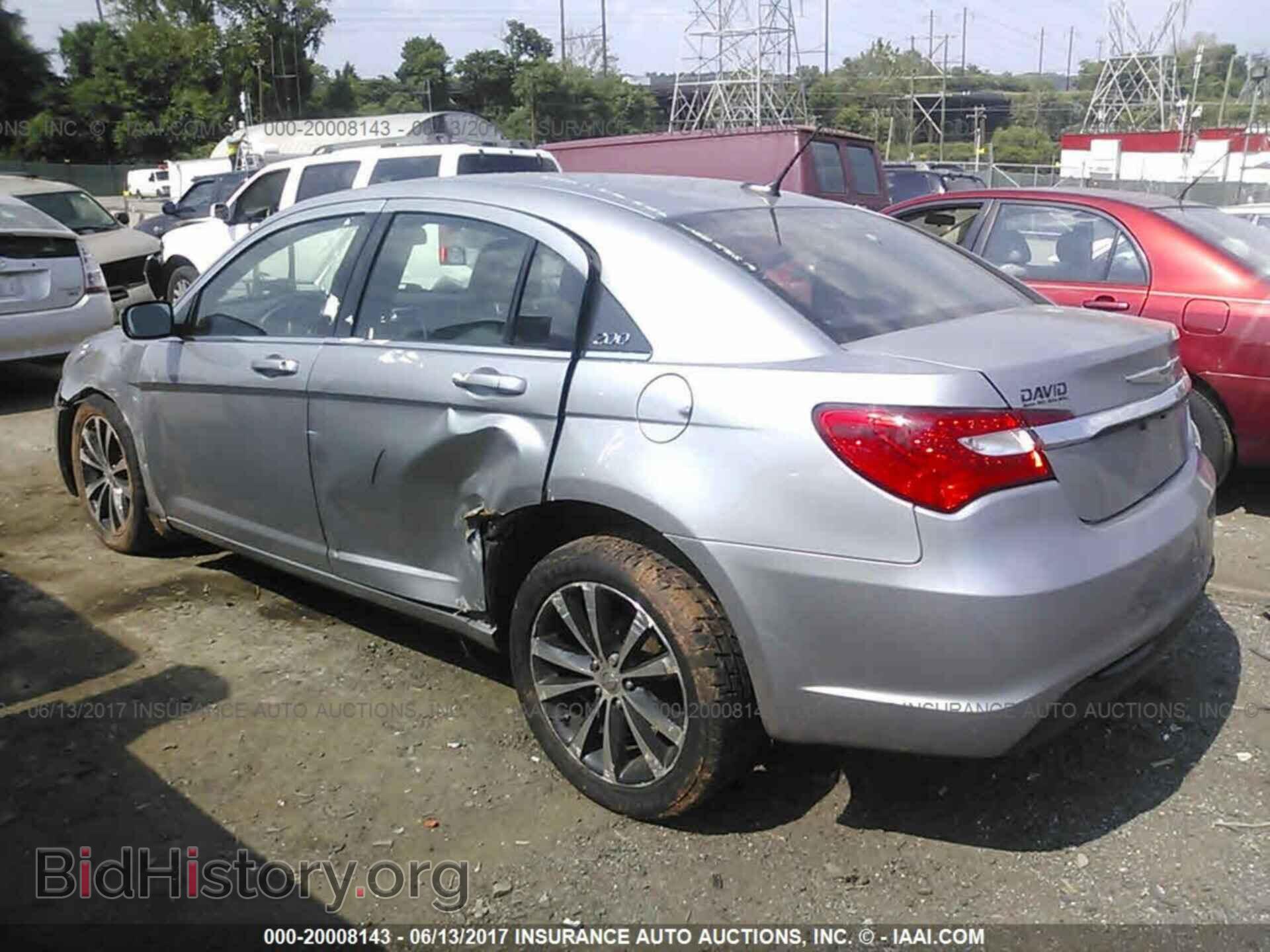 2014 Chrysler 200 - VIN: 1C3CCBBB5EN107686 - Photo 3