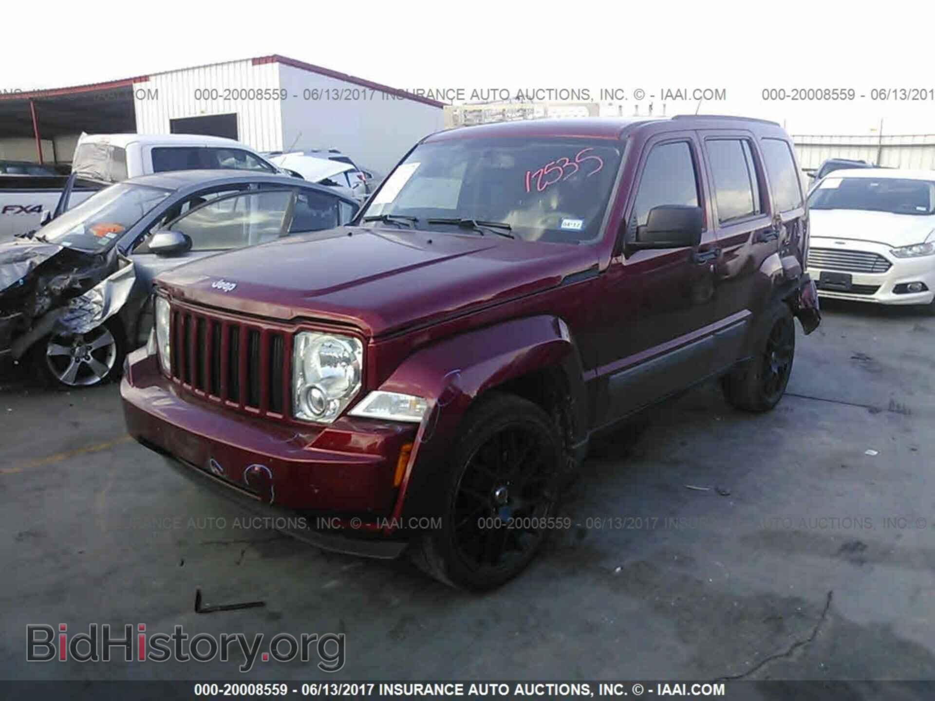 2012 Jeep Liberty - VIN: 1C4PJLAK8CW155121 - Фото 2