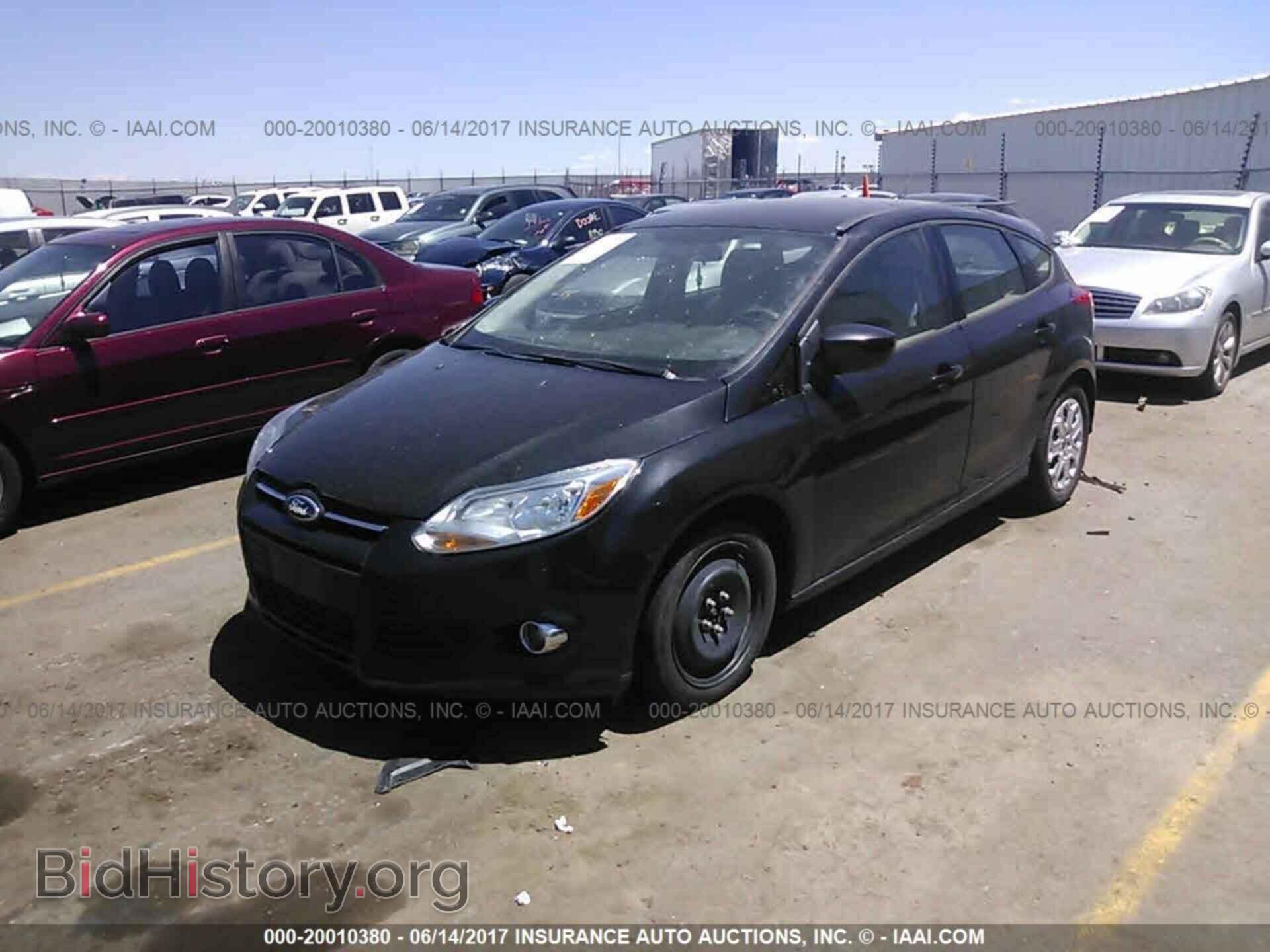 2012 Ford Focus - VIN: 1FAHP3K21CL395569 - Photo 2