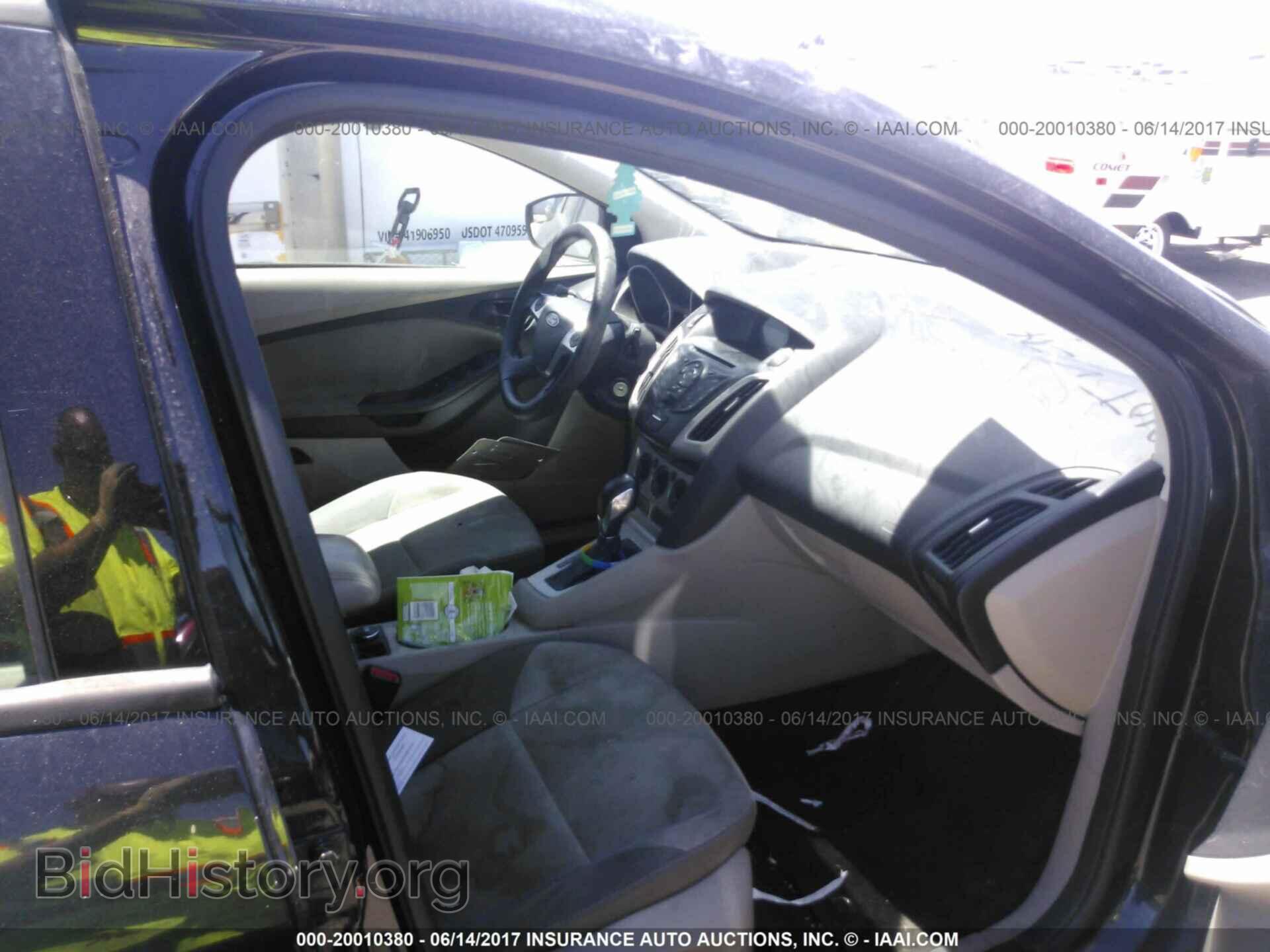 2012 Ford Focus - VIN: 1FAHP3K21CL395569 - Photo 5