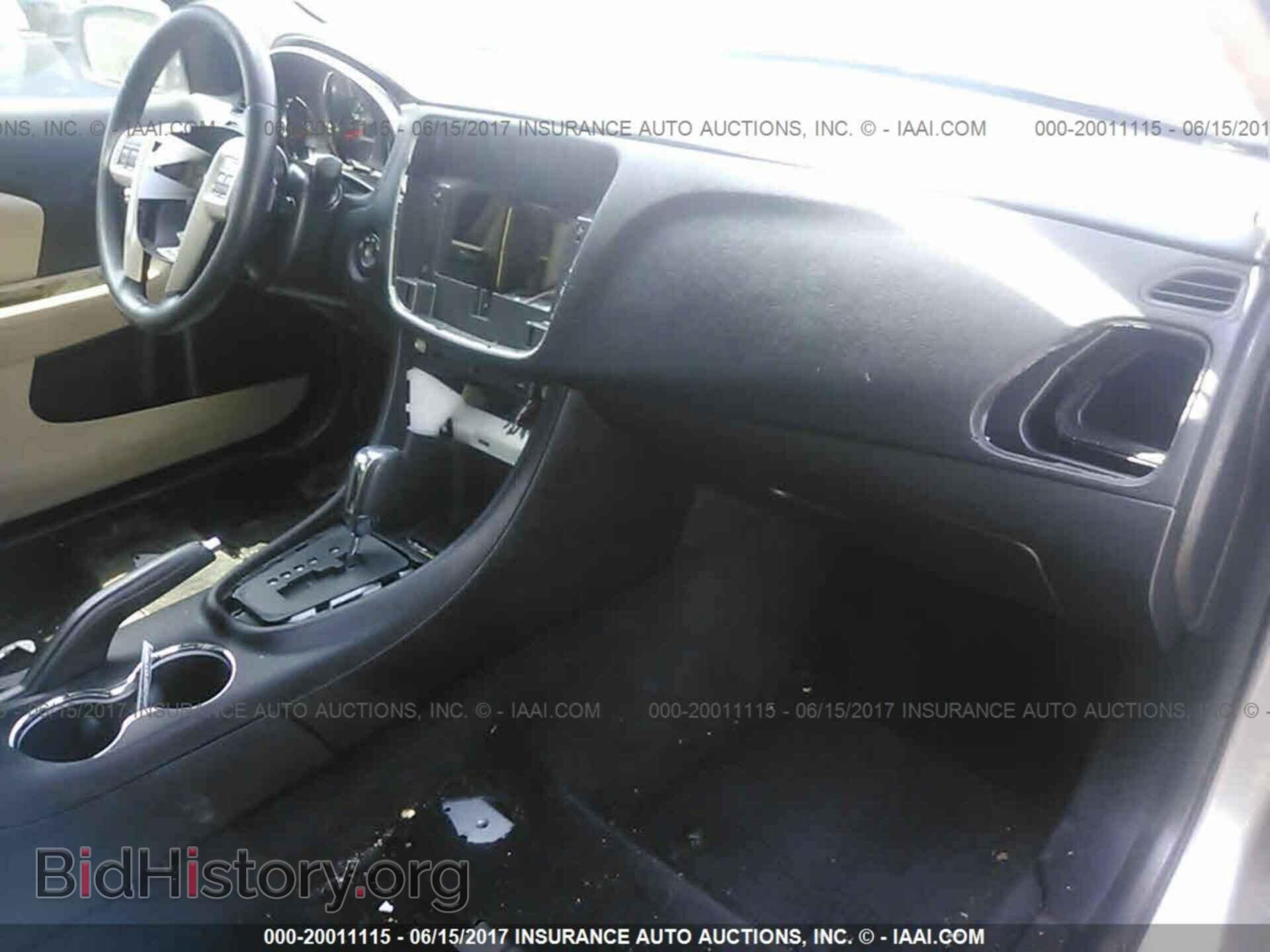 2013 Chrysler 200 - VIN: 1C3CCBBB1DN584873 - Photo 6