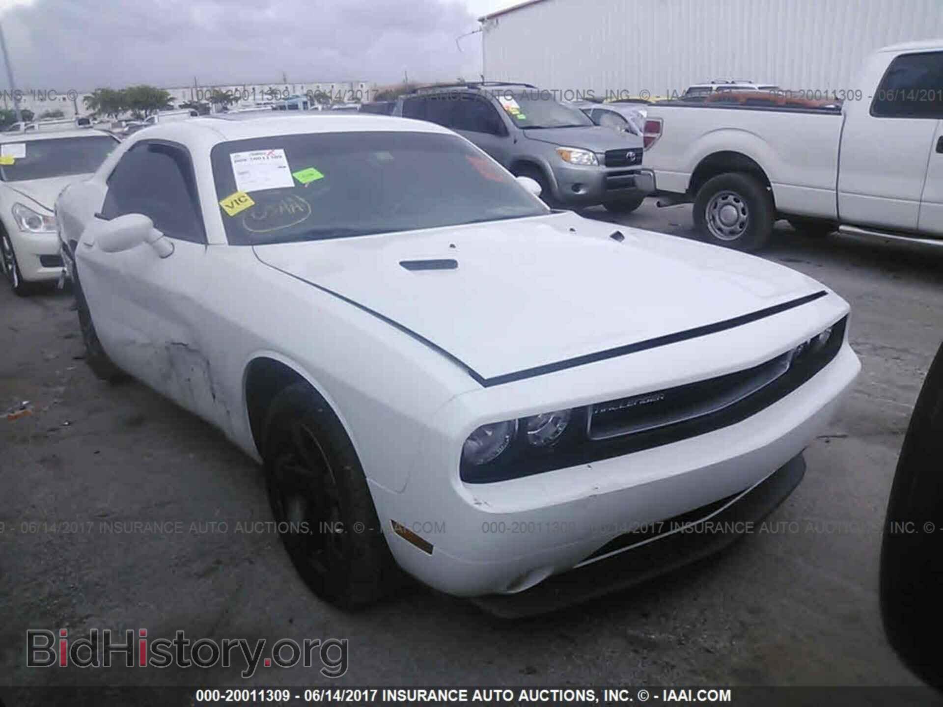 Photo 2C3CDYAG9DH531134 - Dodge Challenger 2013