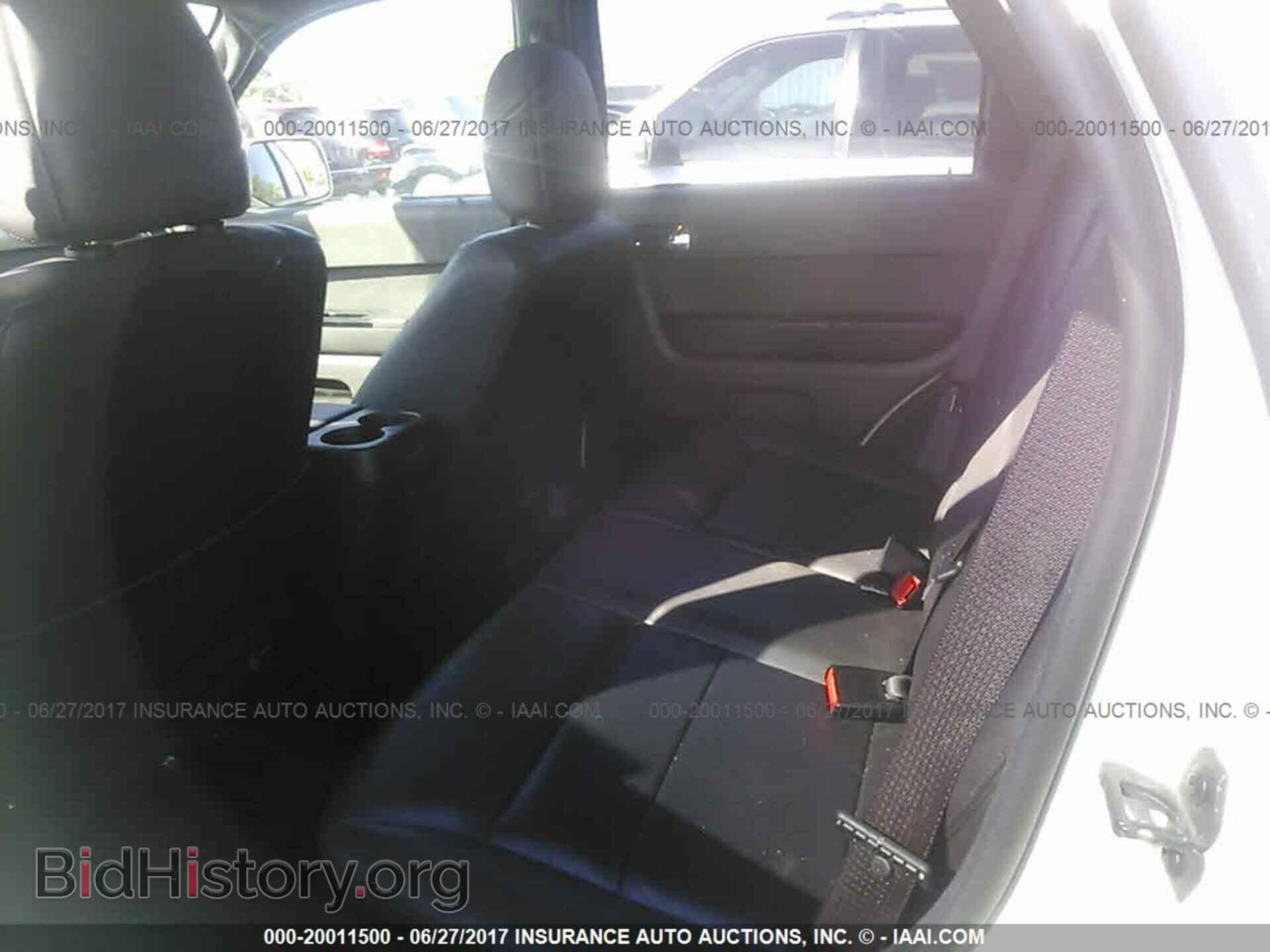 2012 Ford Escape - VIN: 1FMCU0E77CKB48738 - Photo 8