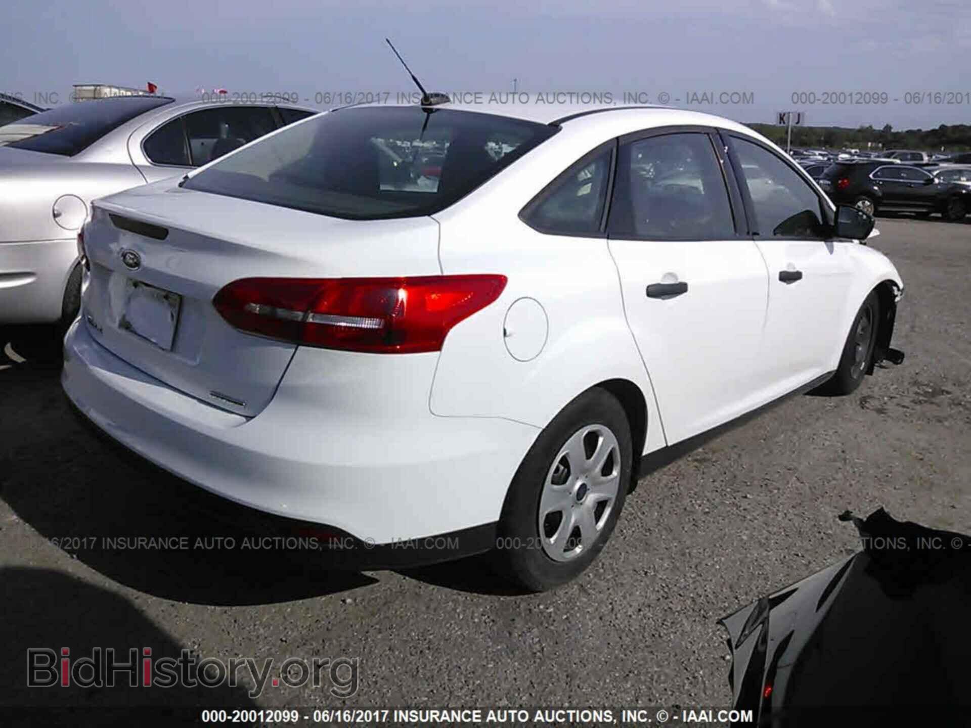 2016 Ford Focus - VIN: 1FADP3E26GL245280 - Фото 4