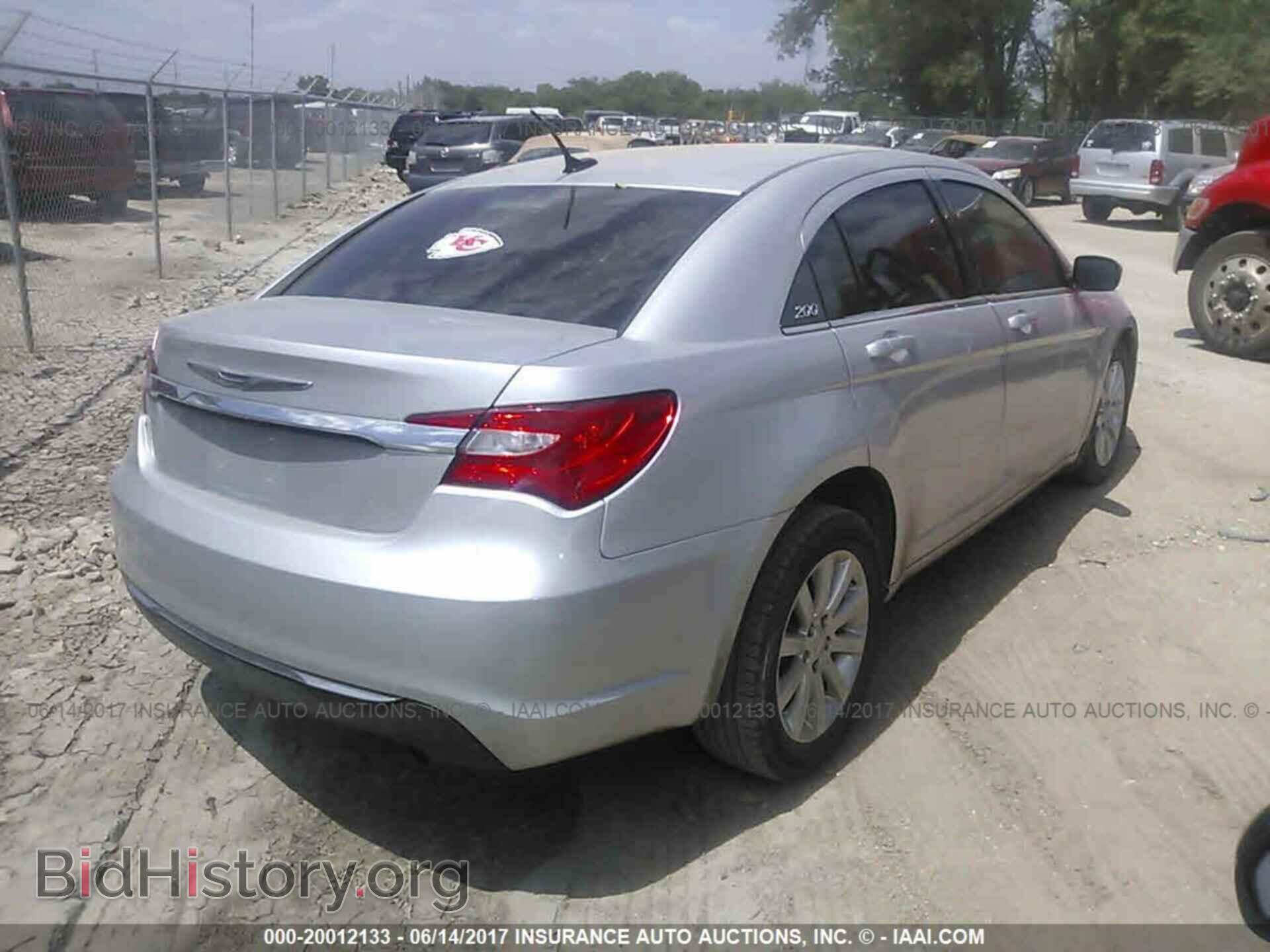 2012 Chrysler 200 - VIN: 1C3CCBBBXCN301210 - Photo 4