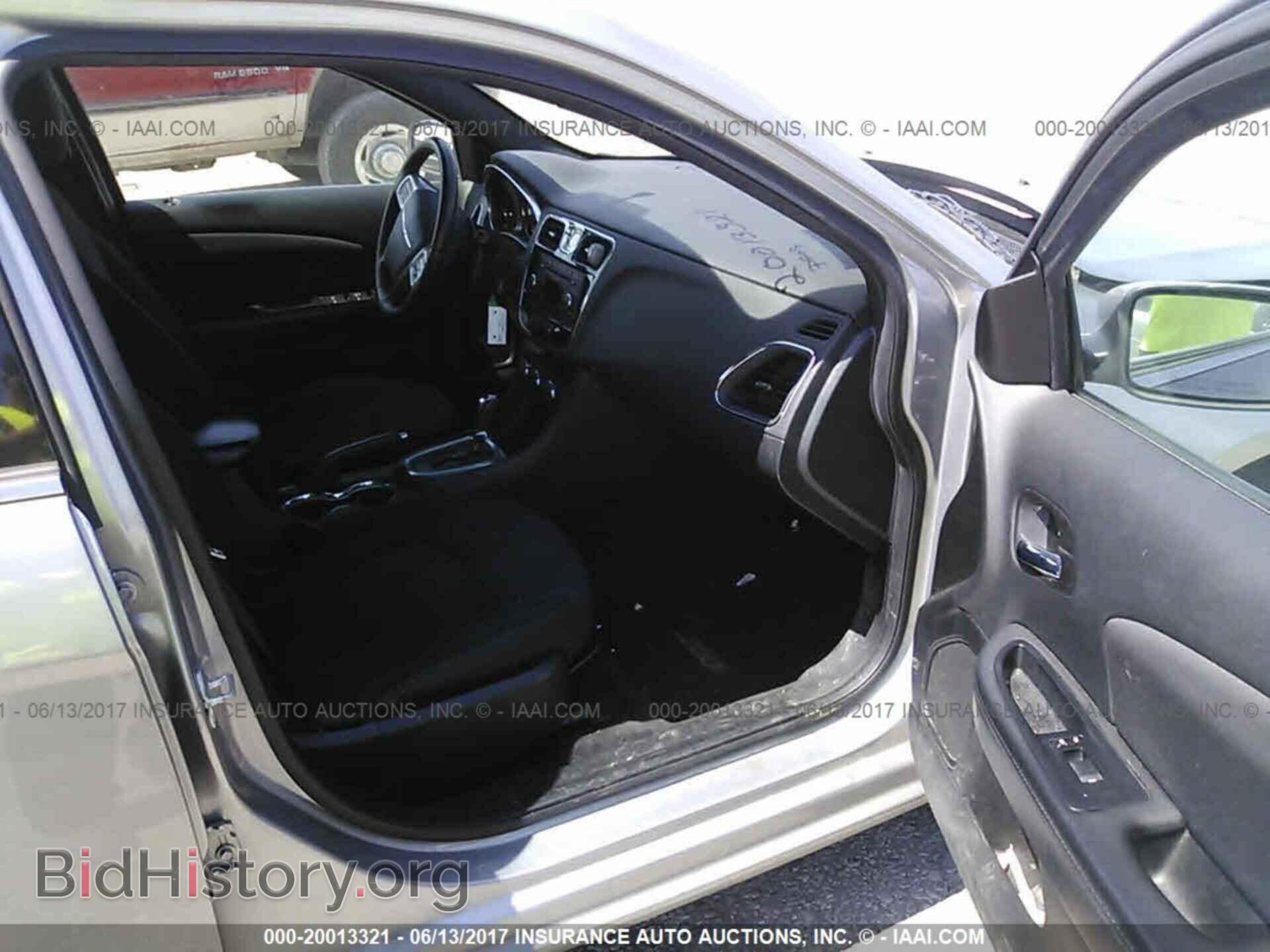 2013 Chrysler 200 - VIN: 1C3CCBBB0DN700001 - Фото 5