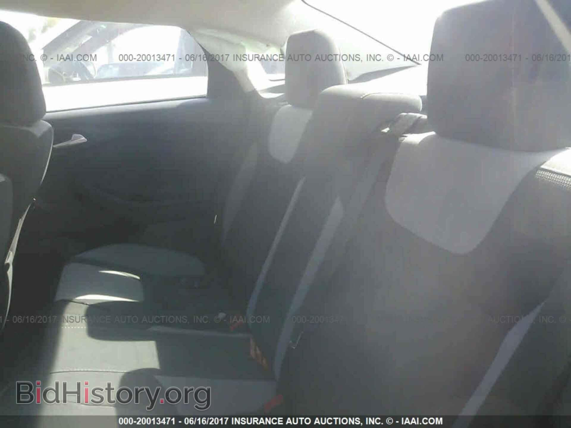2012 Ford Focus - VIN: 1FAHP3F2XCL452281 - Фото 8